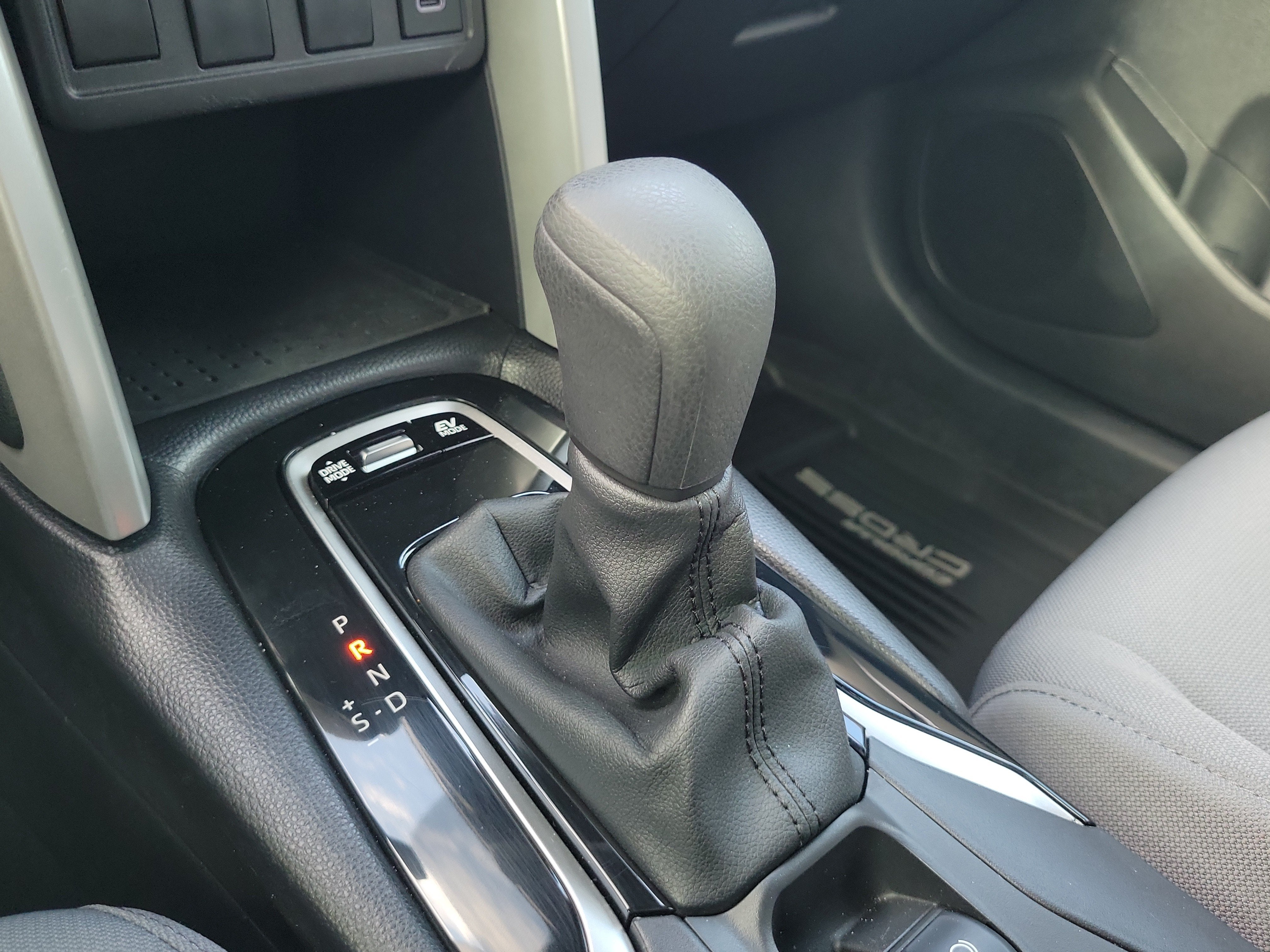 2025 Toyota Corolla Cross Hybrid XSE