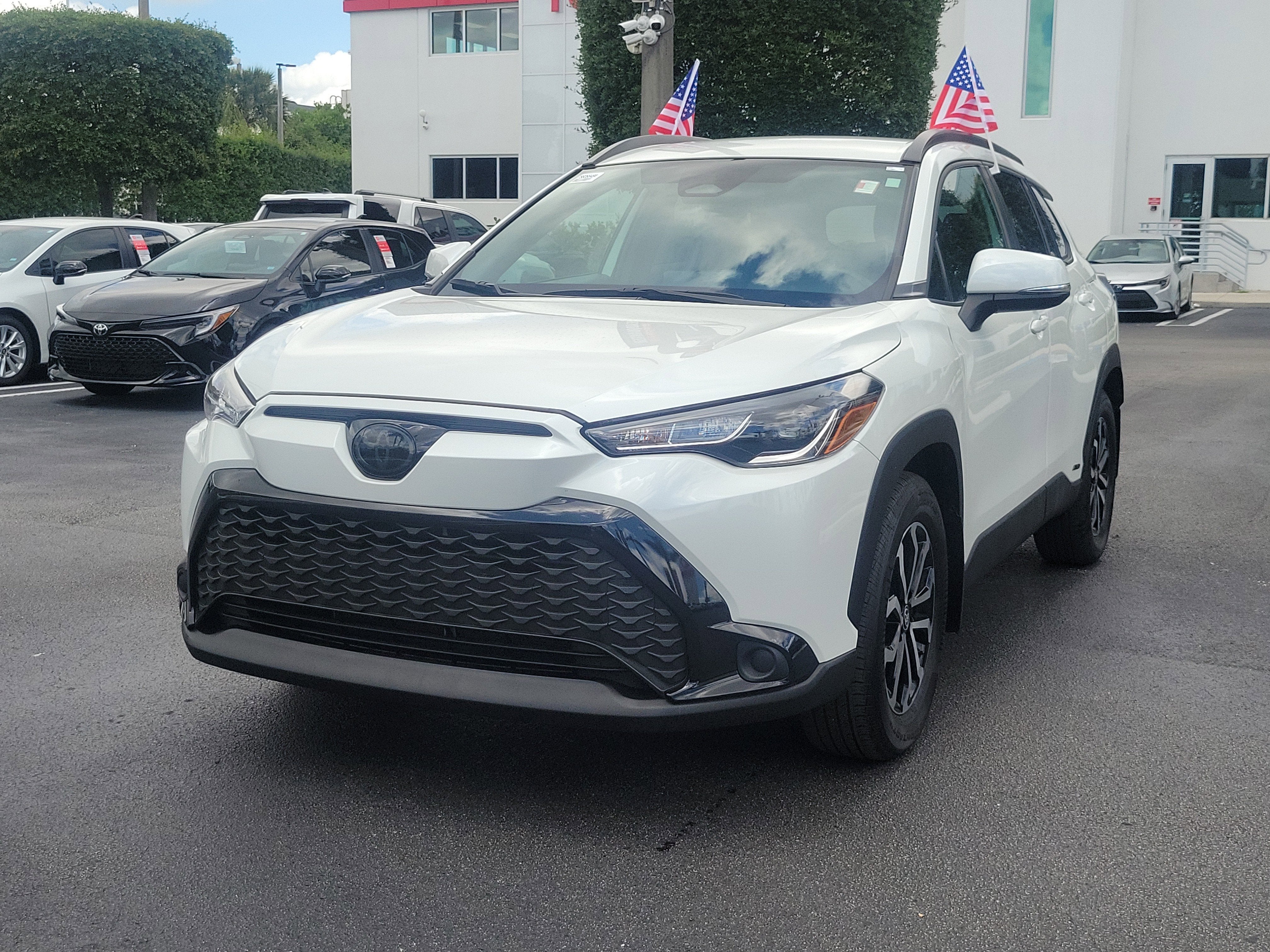 2024 Toyota Corolla Cross Hybrid SE