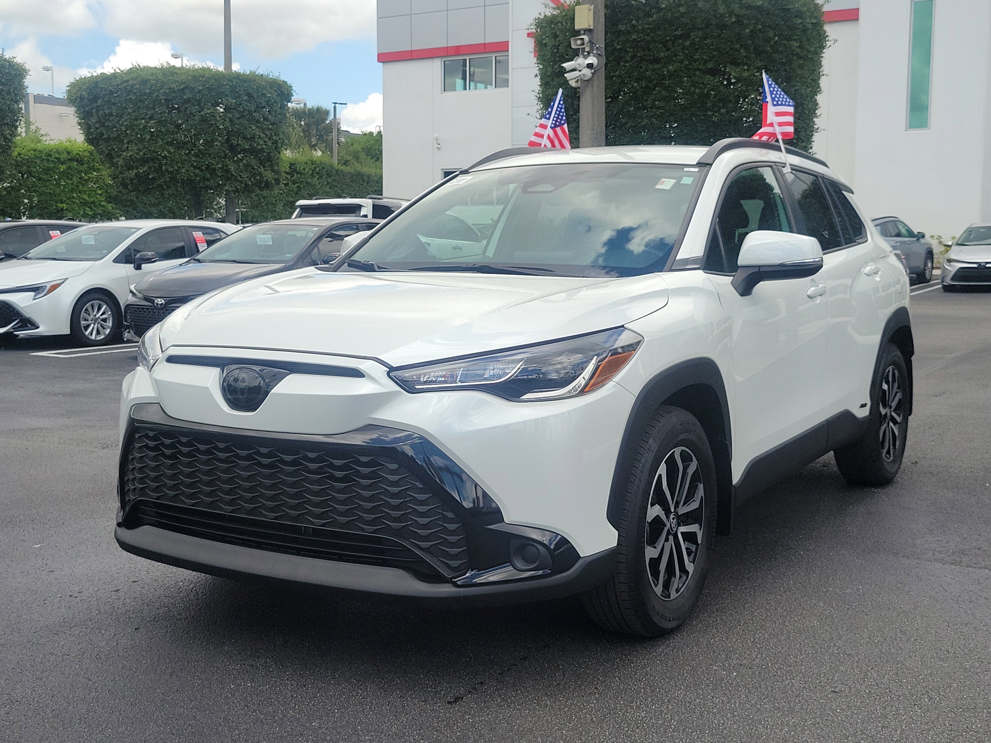 2024 Toyota Corolla Cross Hybrid SE