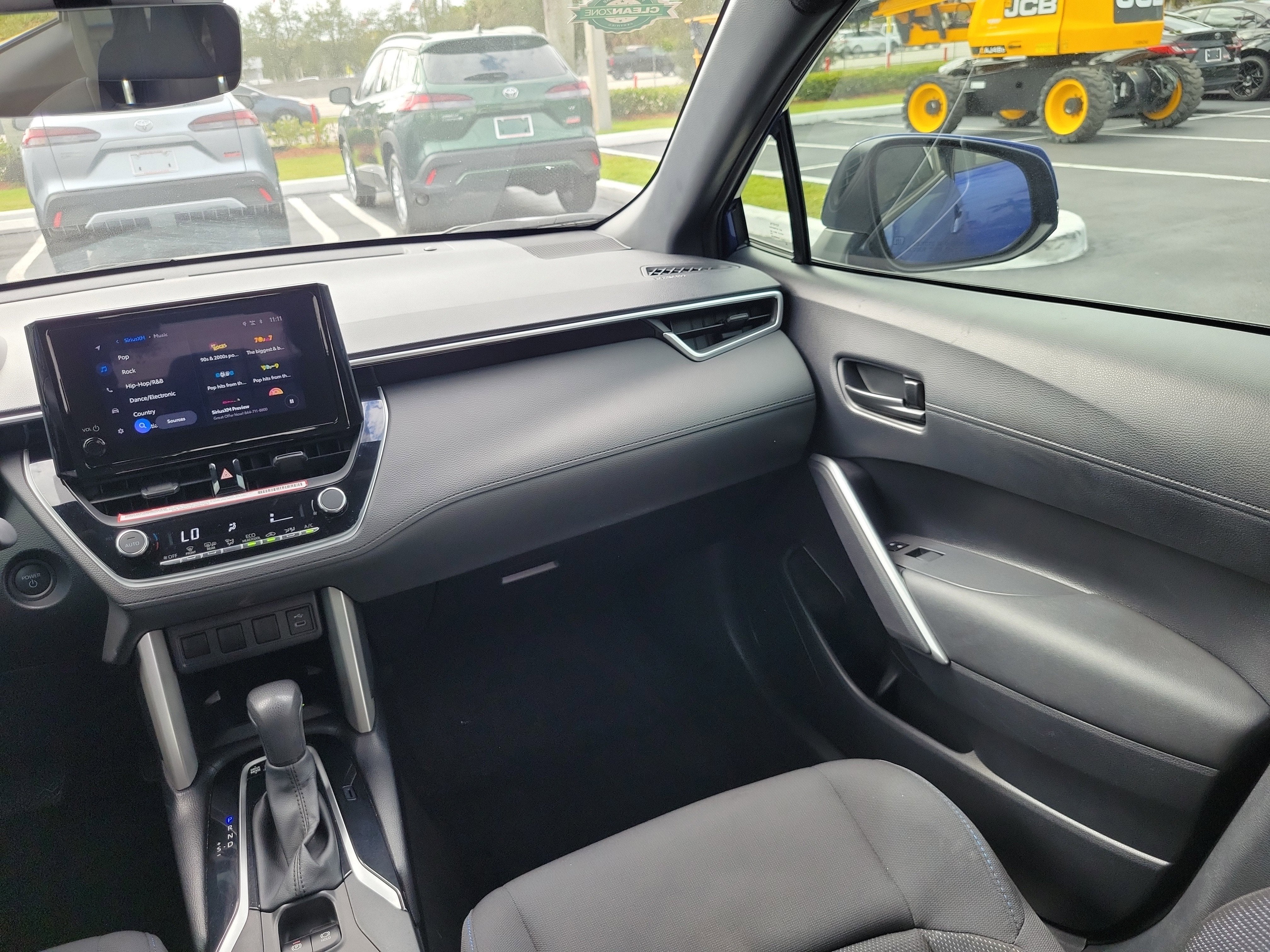 2024 Toyota Corolla Cross Hybrid SE