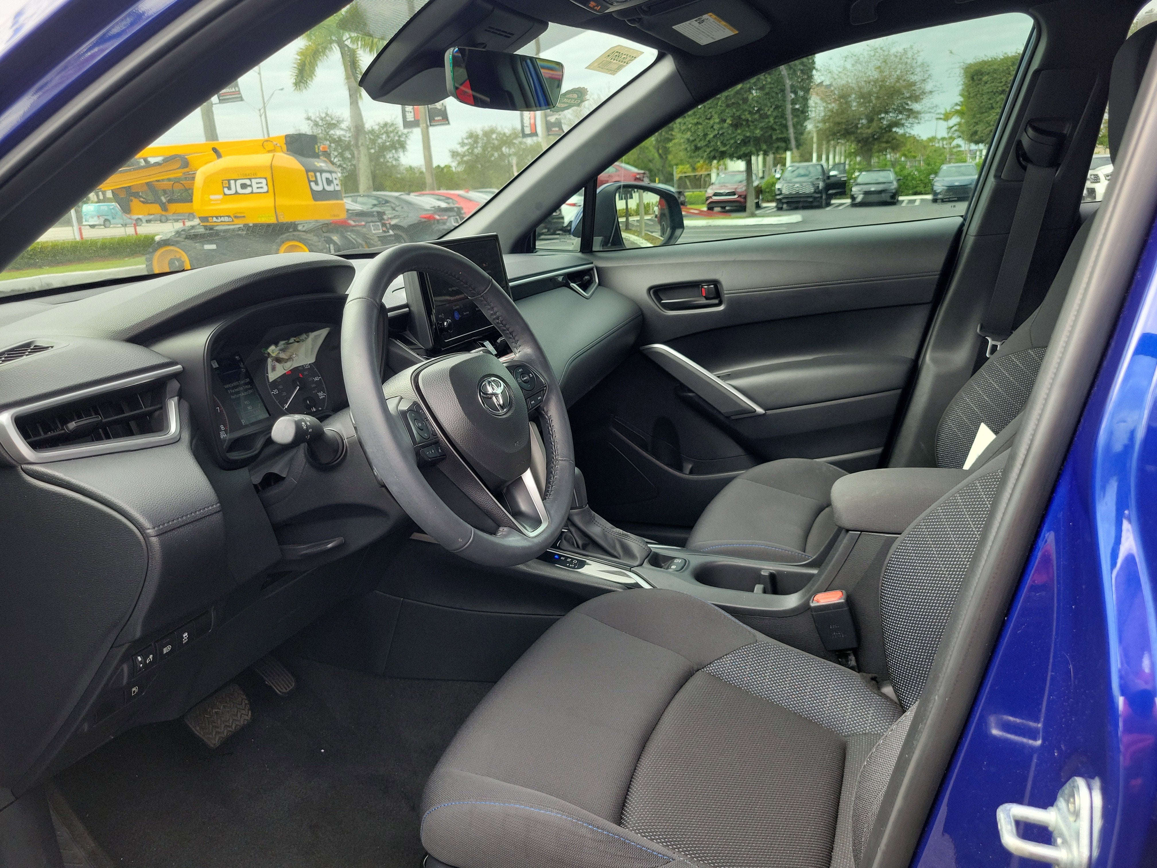 2024 Toyota Corolla Cross Hybrid SE