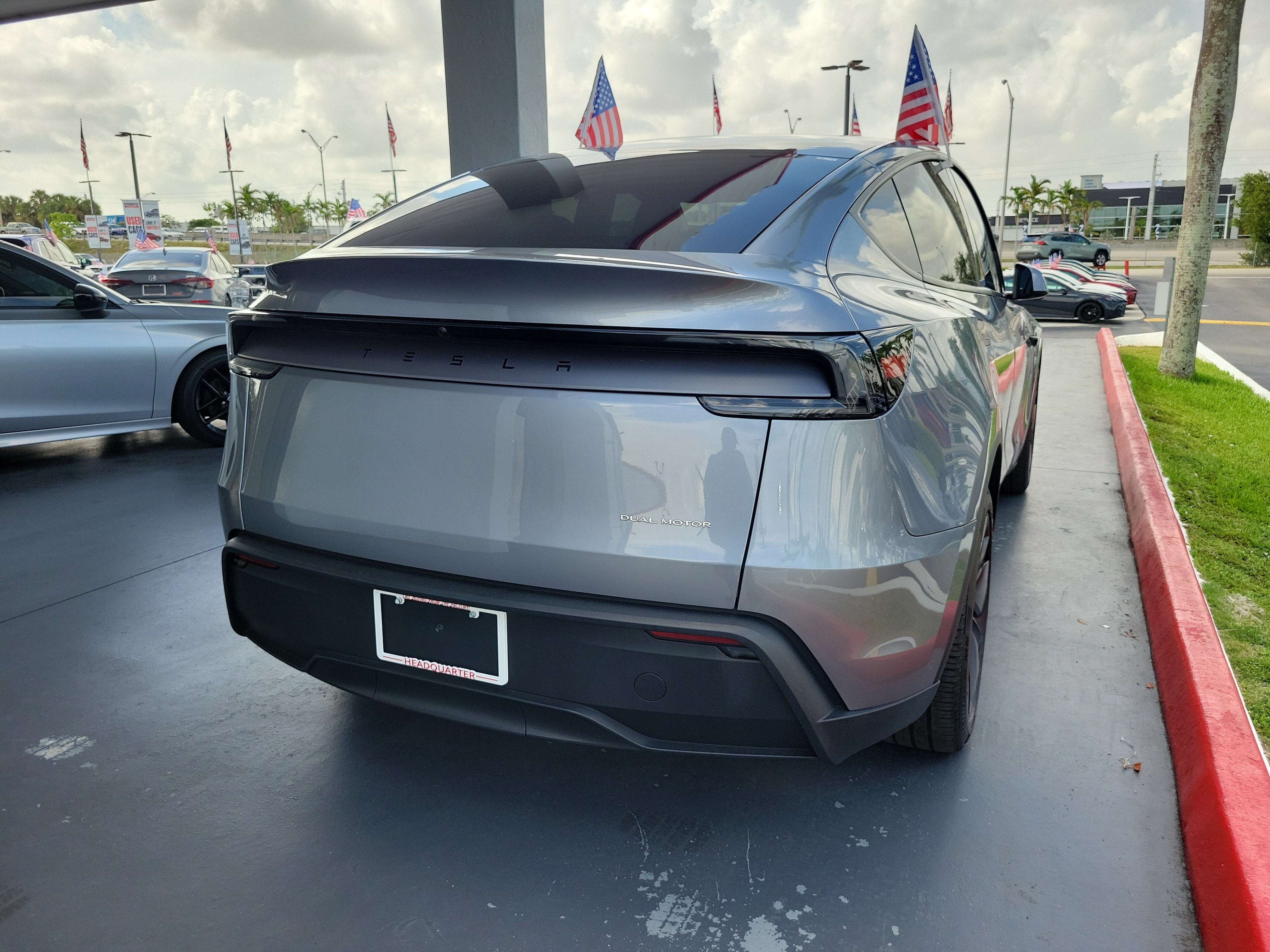 2026 Tesla Model Y Base
