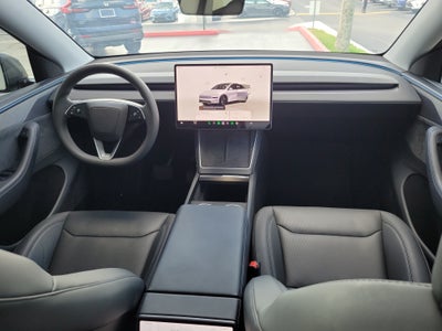 2026 Tesla Model Y Base