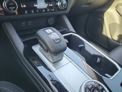 2025 Mitsubishi Outlander ES
