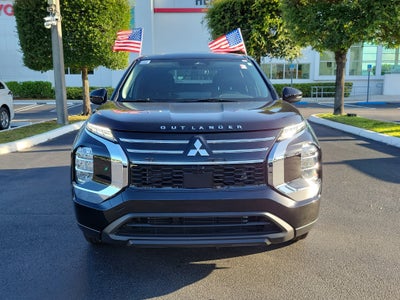 2025 Mitsubishi Outlander ES