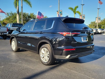 2025 Mitsubishi Outlander ES