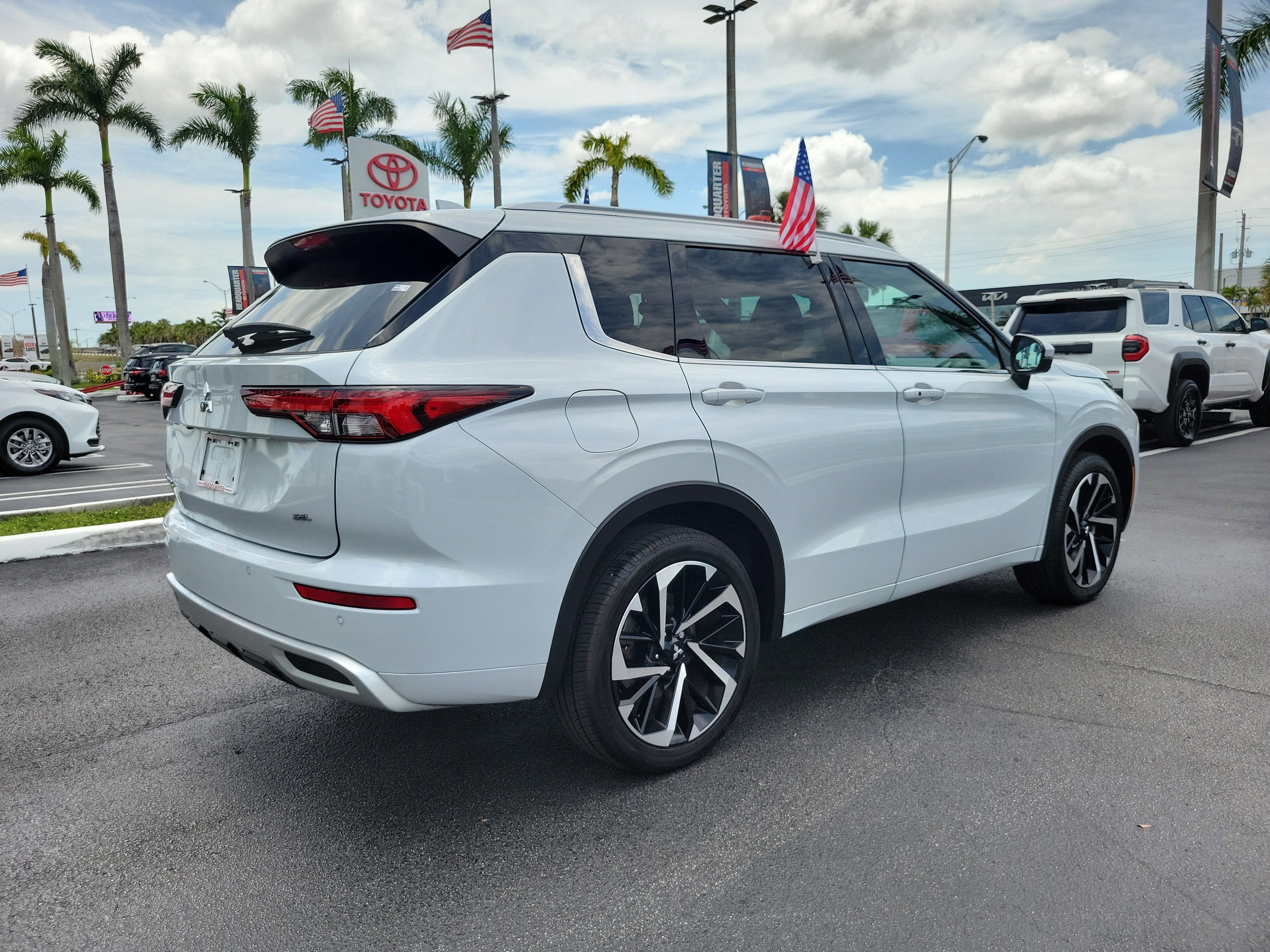 2022 Mitsubishi Outlander SEL