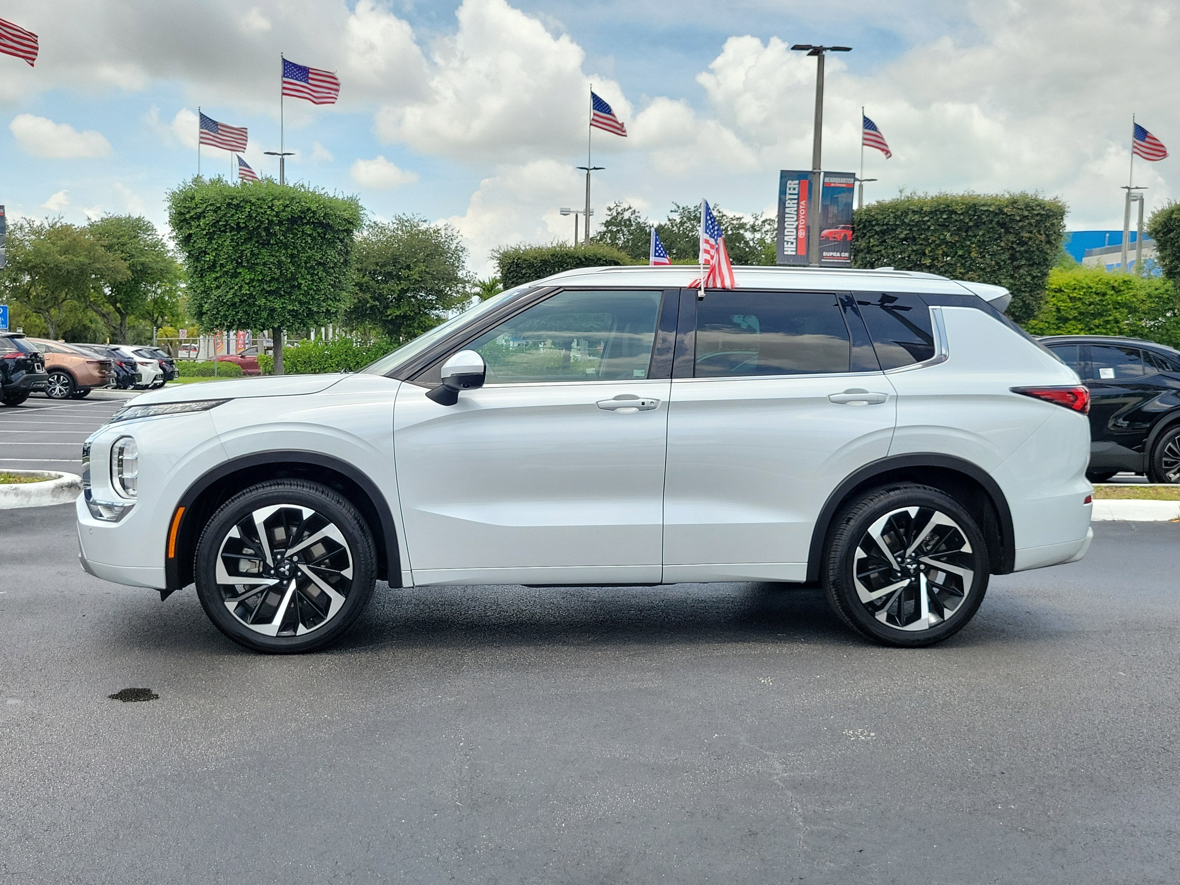 2022 Mitsubishi Outlander SEL