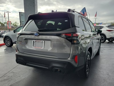 2025 Subaru Forester Premium