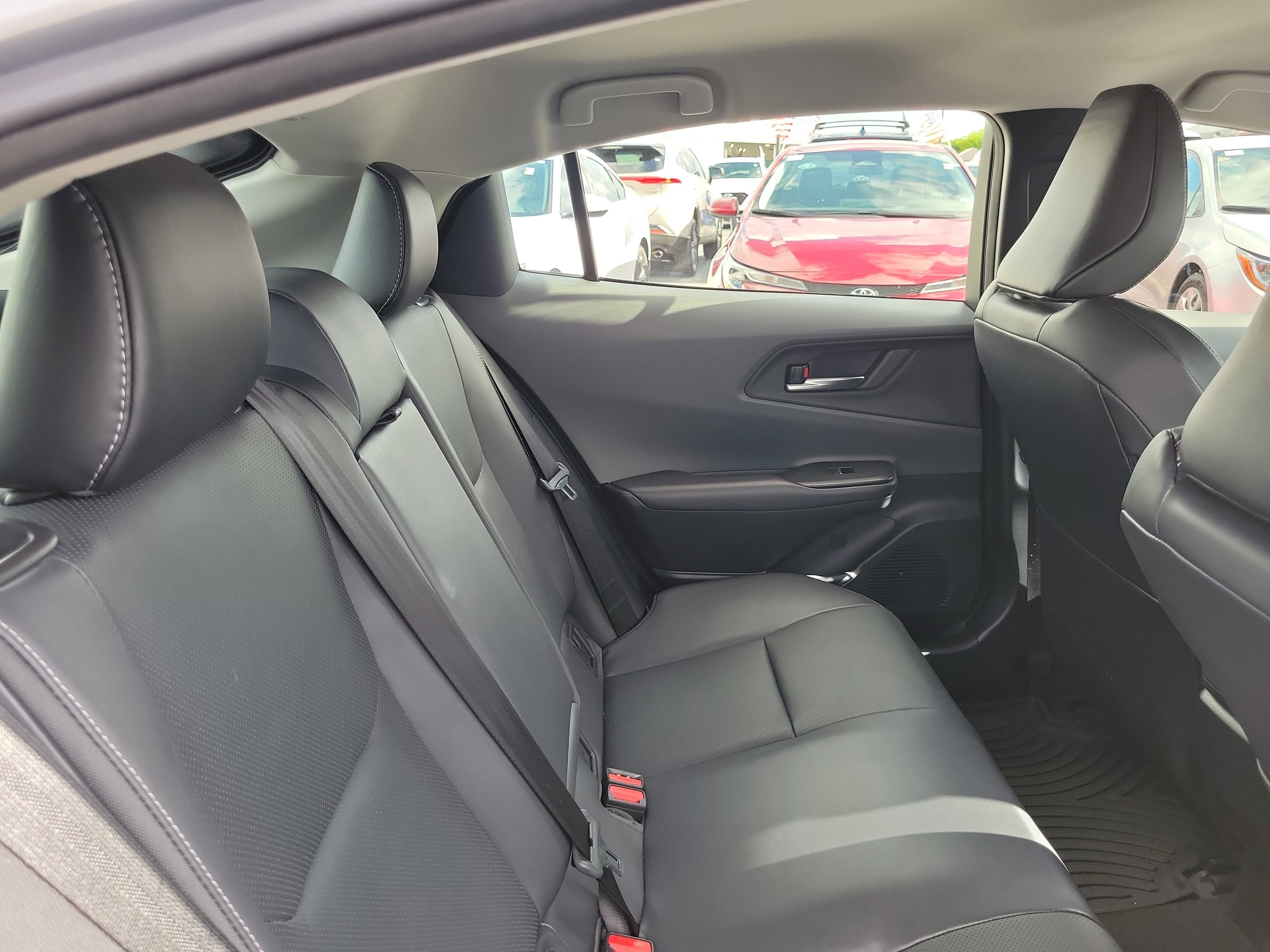 2025 Toyota Prius LE