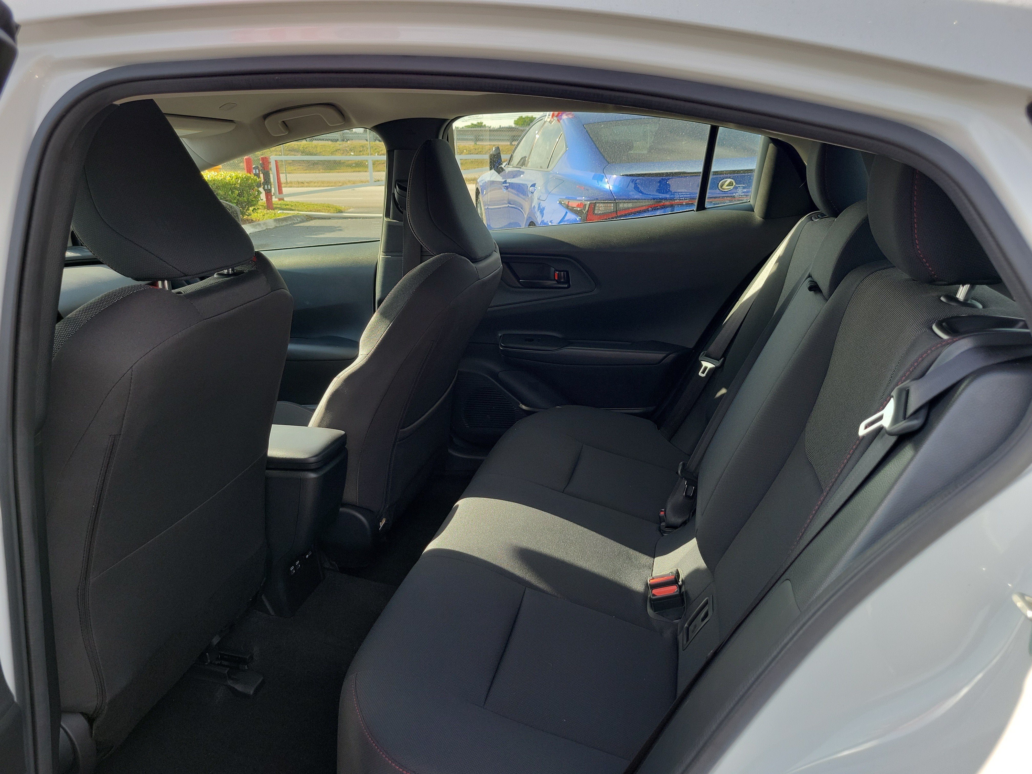 2024 Toyota Prius Prime SE