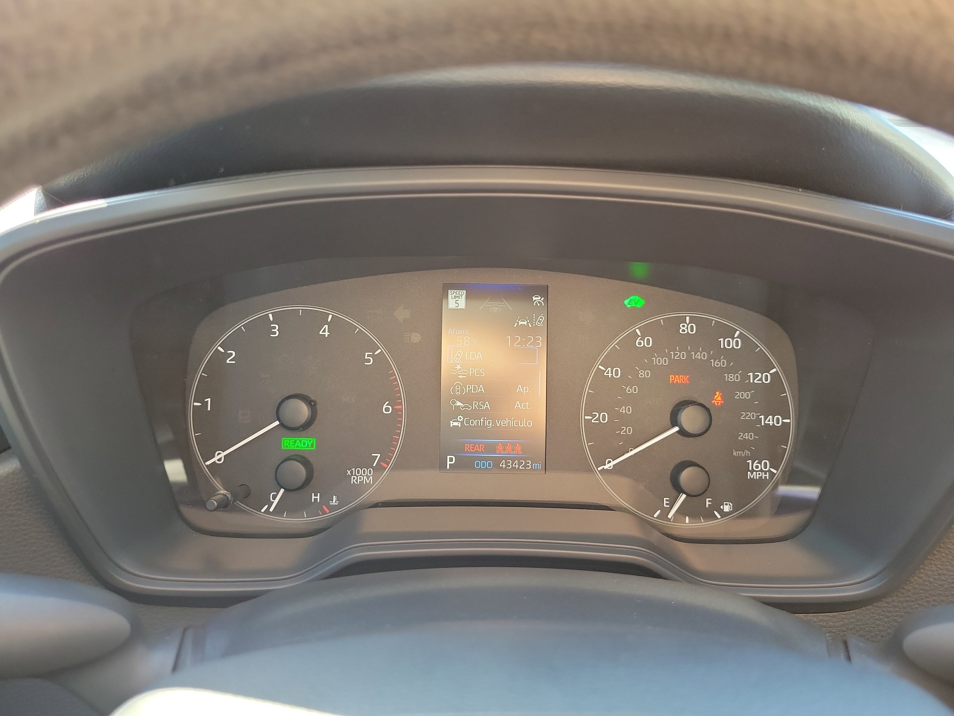 2024 Toyota Corolla Hybrid LE