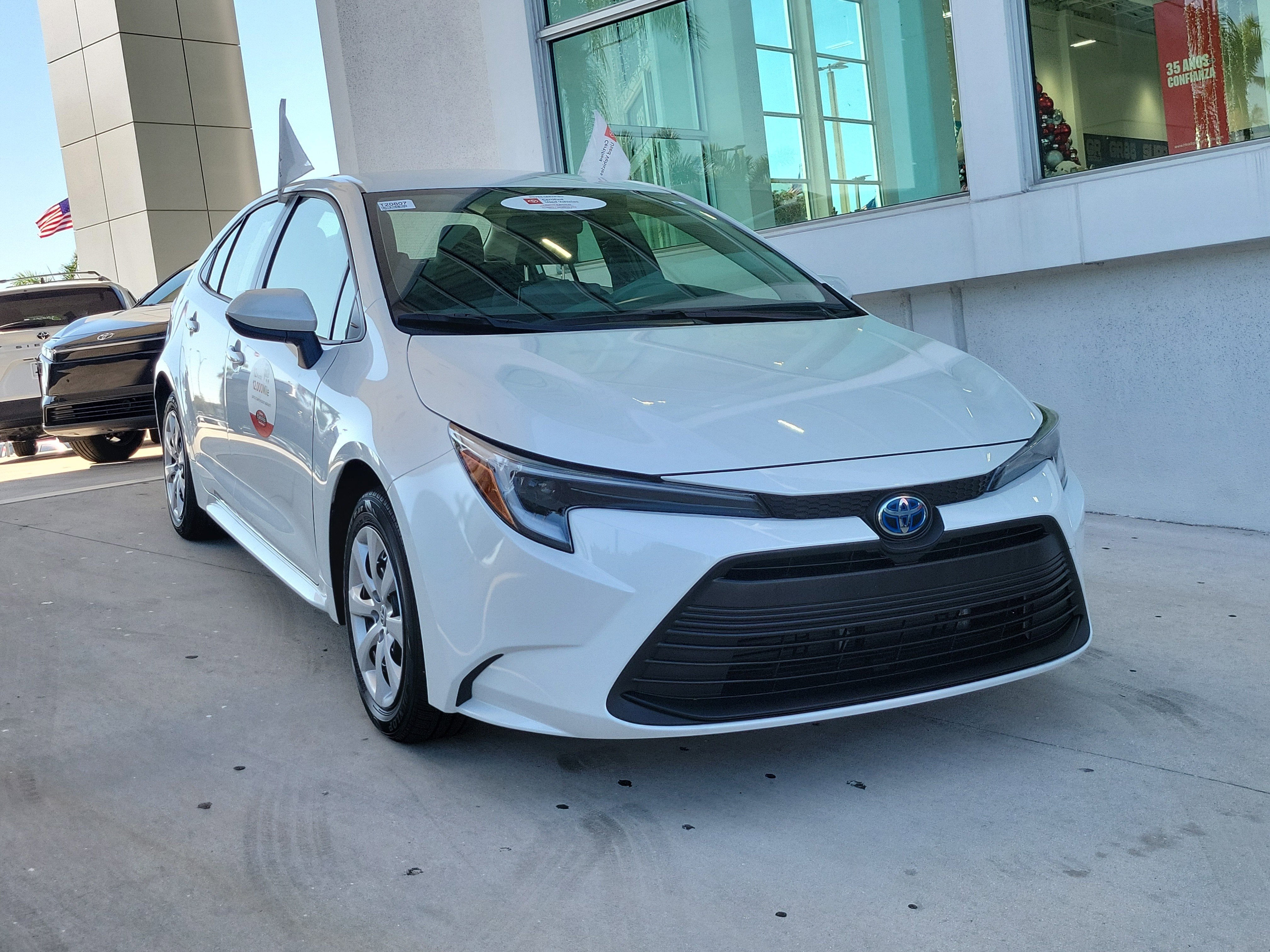 2025 Toyota Corolla Hybrid LE