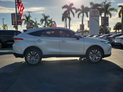 2023 Toyota Venza XLE