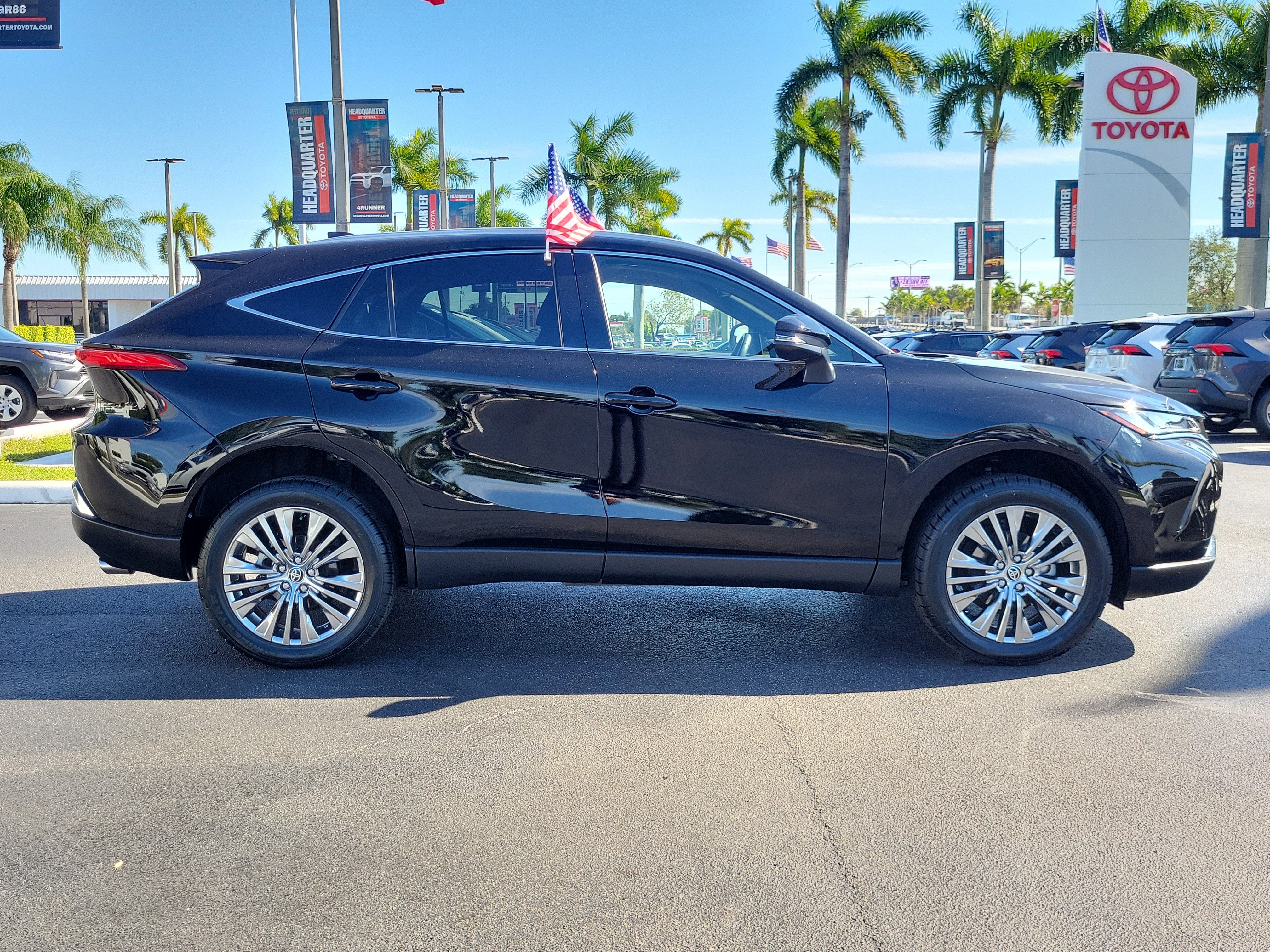 2024 Toyota Venza LE