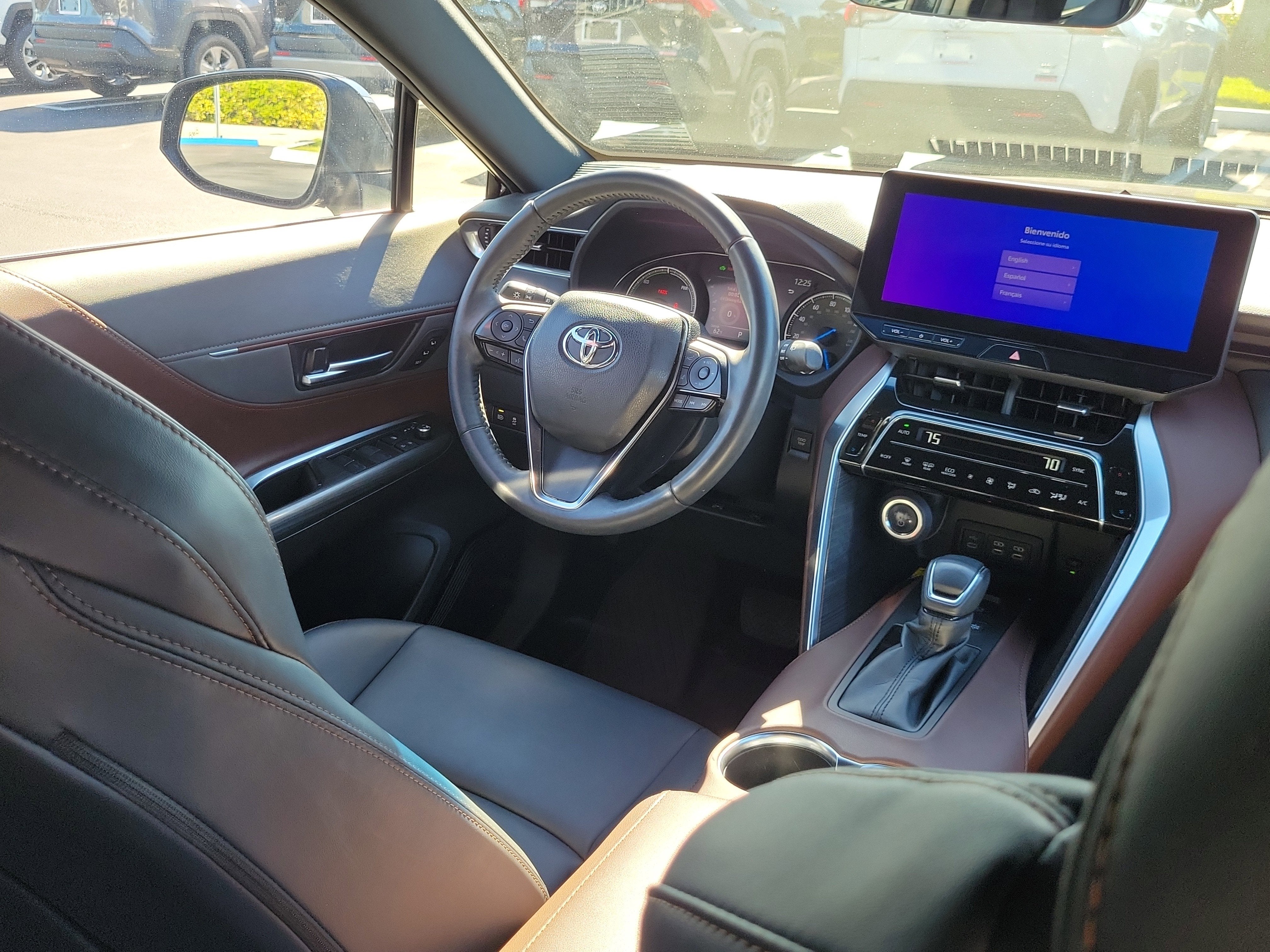 2024 Toyota Venza LE