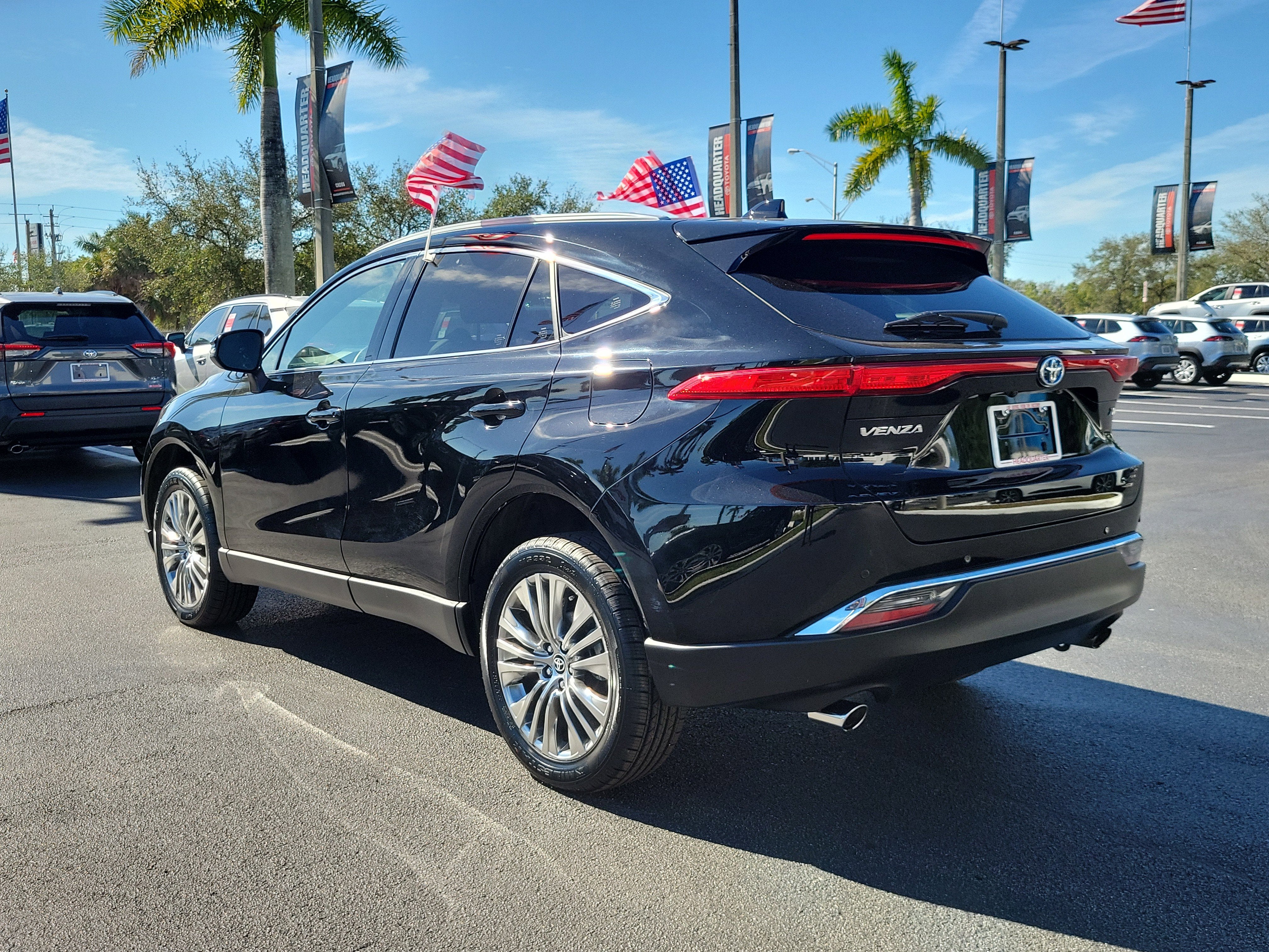 2024 Toyota Venza LE