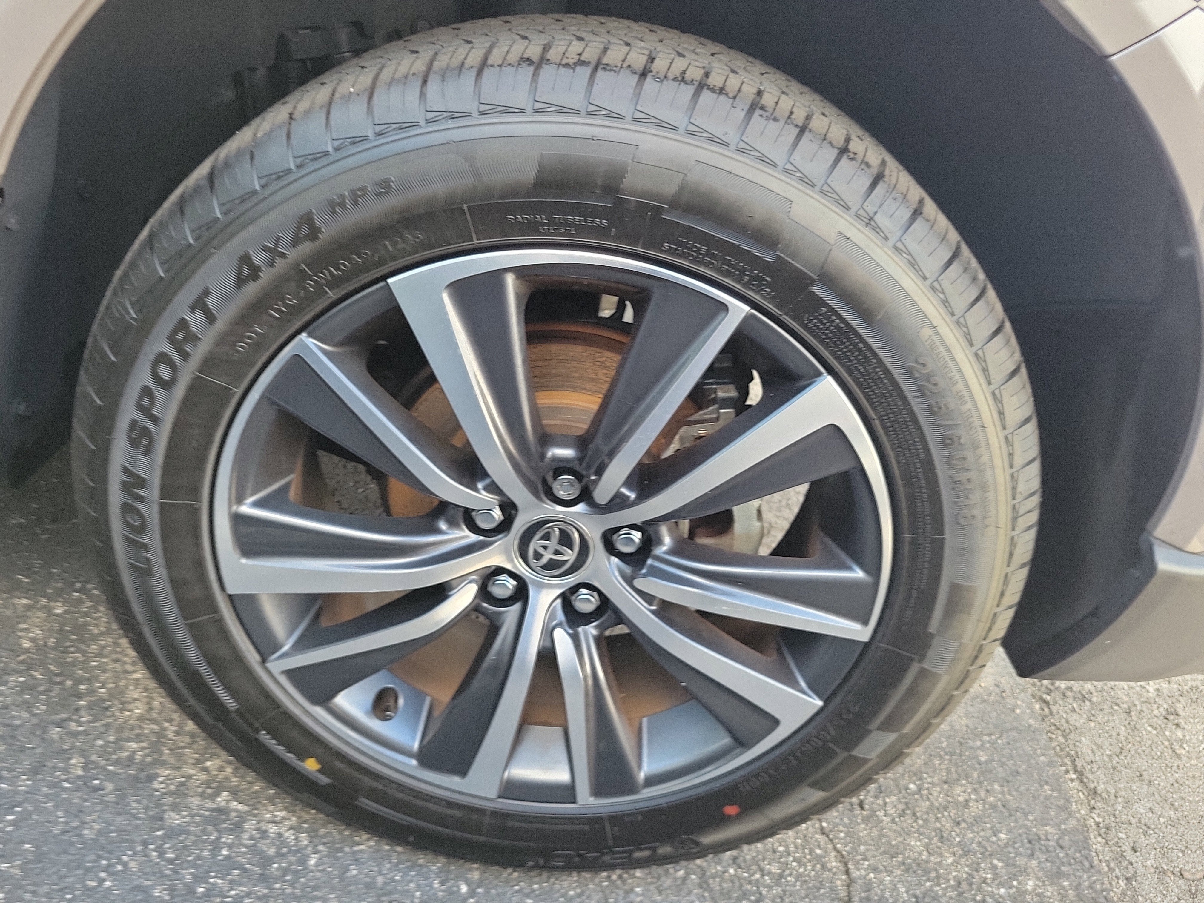 2022 Toyota Venza LE