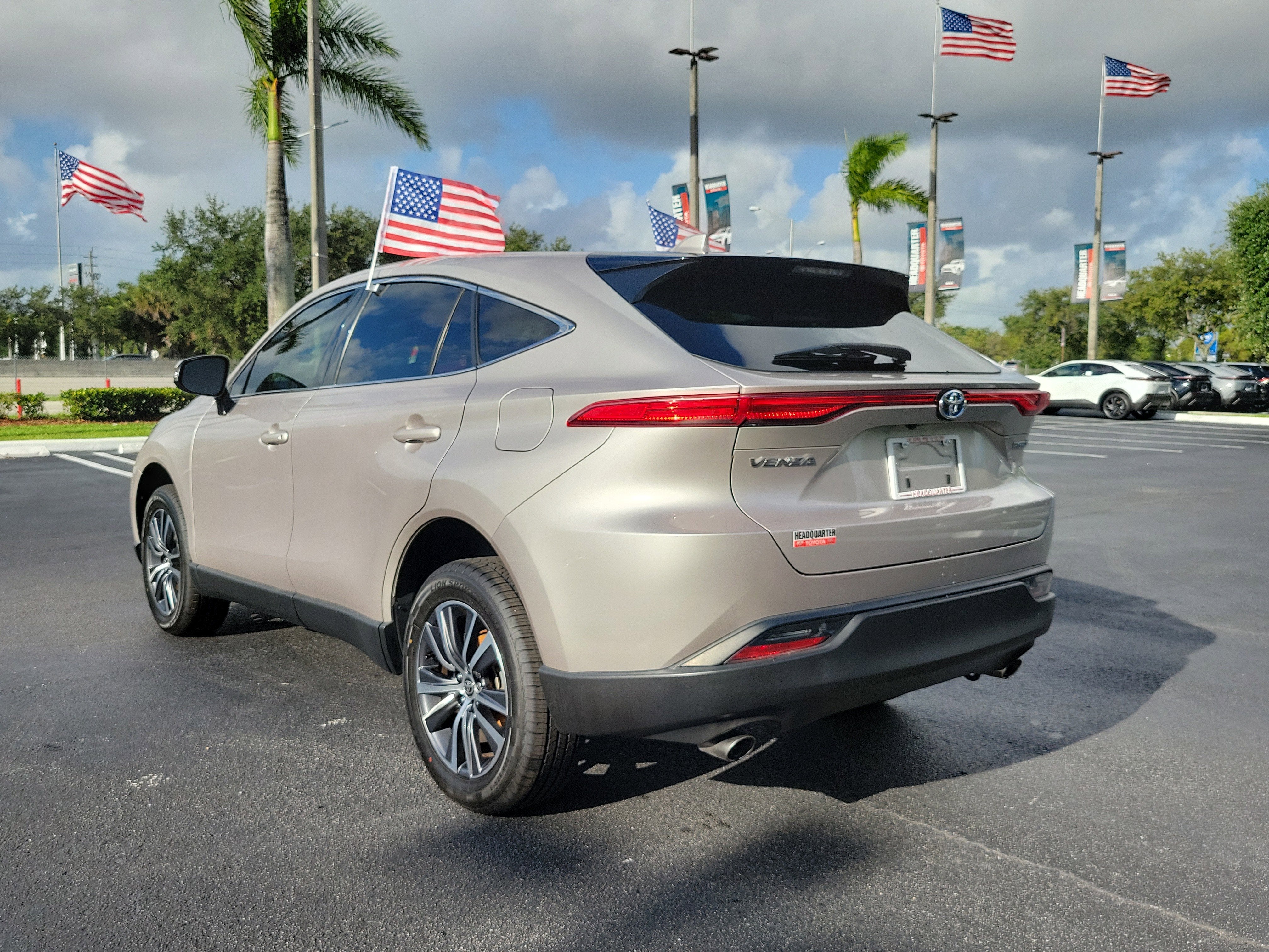 2022 Toyota Venza LE