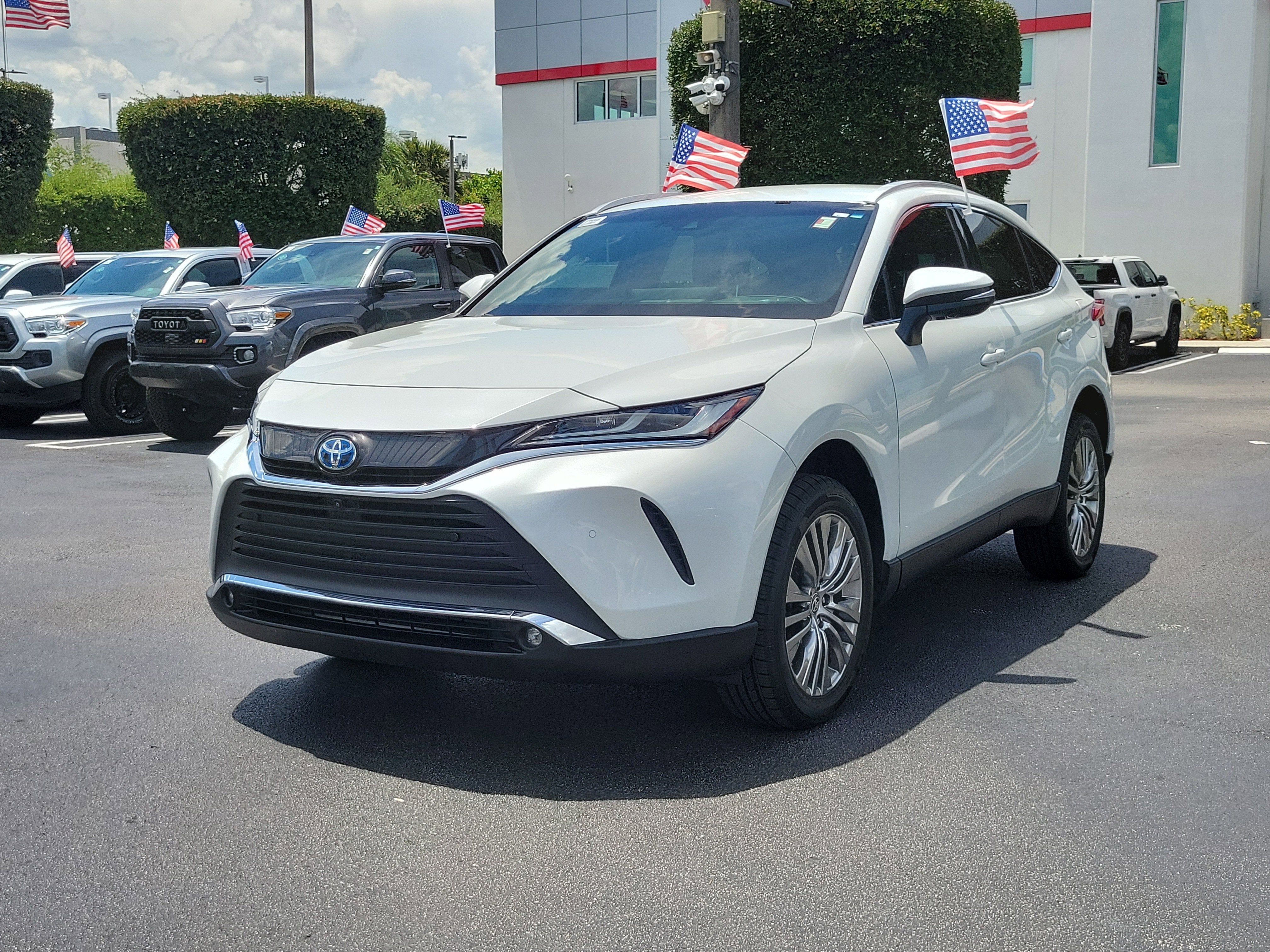 2023 Toyota Venza LE