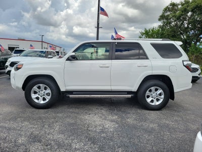 2022 Toyota 4Runner SR5