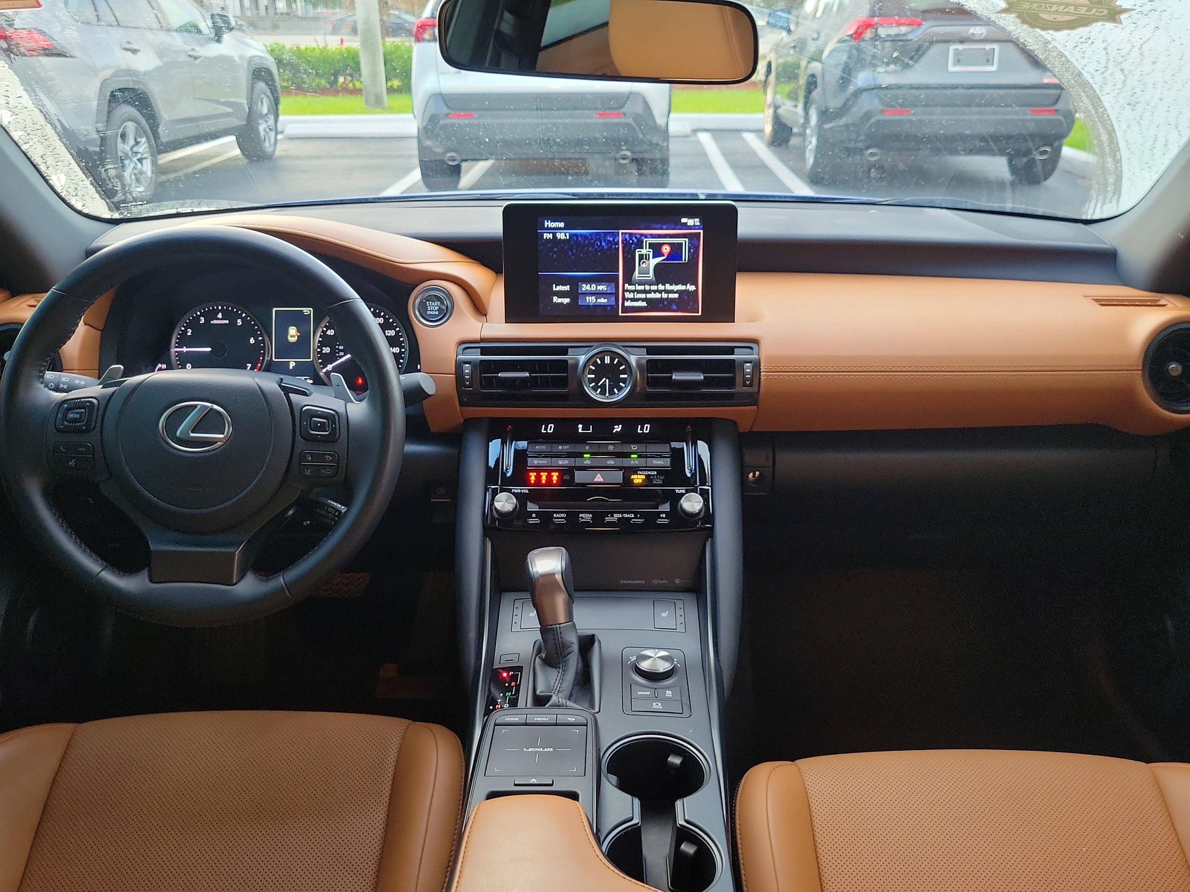 2024 Lexus IS IS 350 F SPORT Design