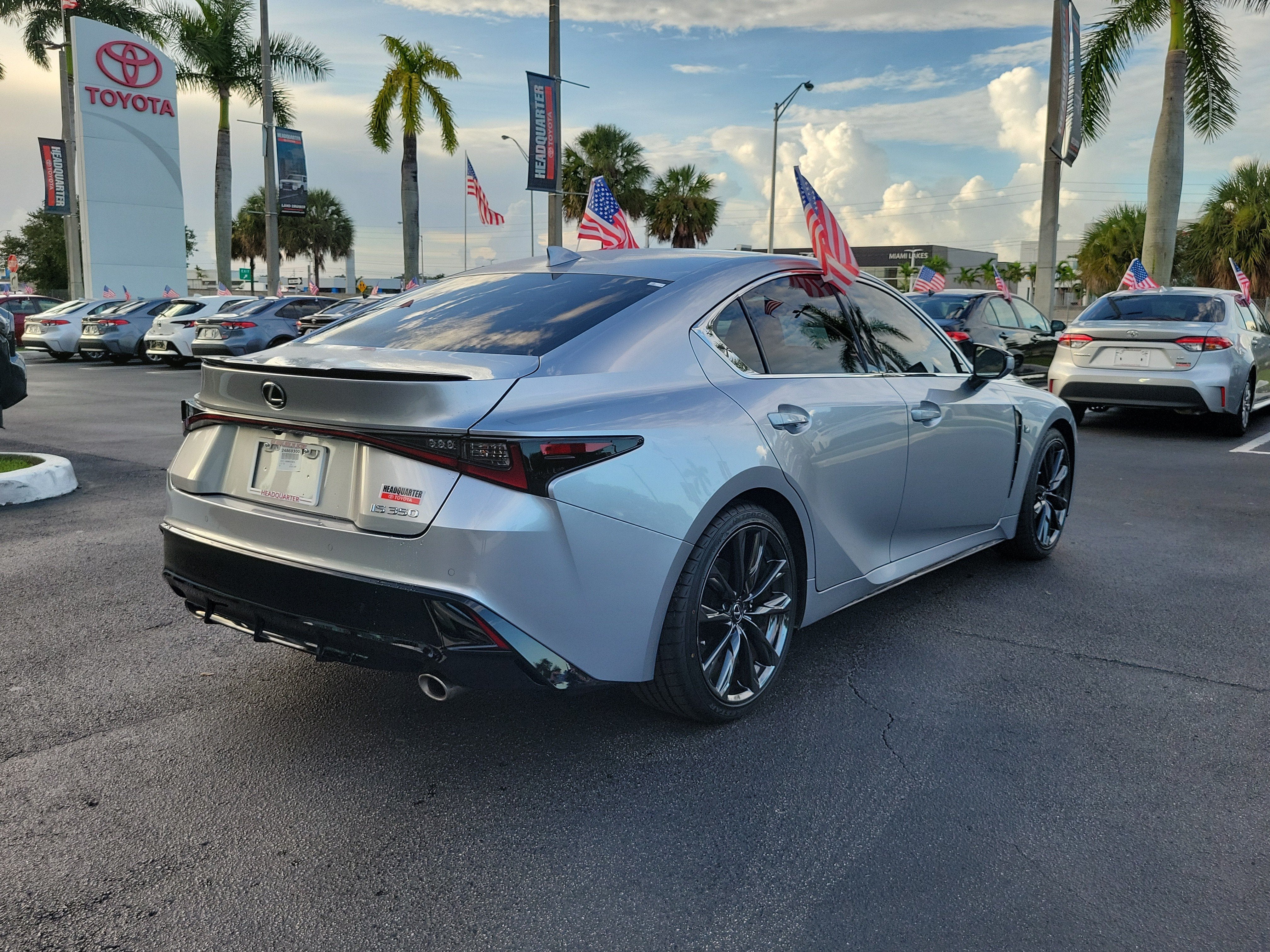 2024 Lexus IS IS 350 F SPORT Design