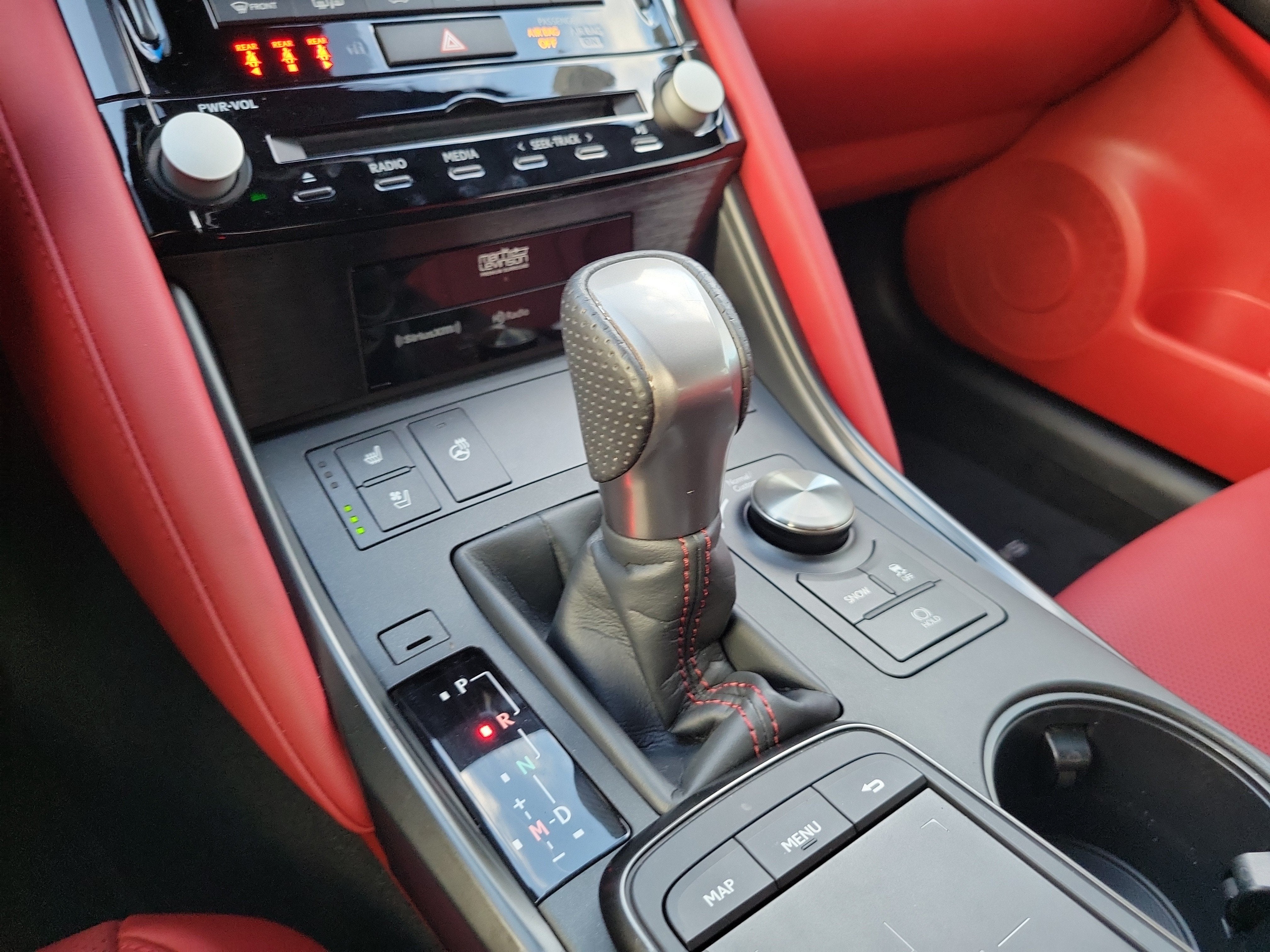 2024 Lexus IS IS 350 F SPORT Design