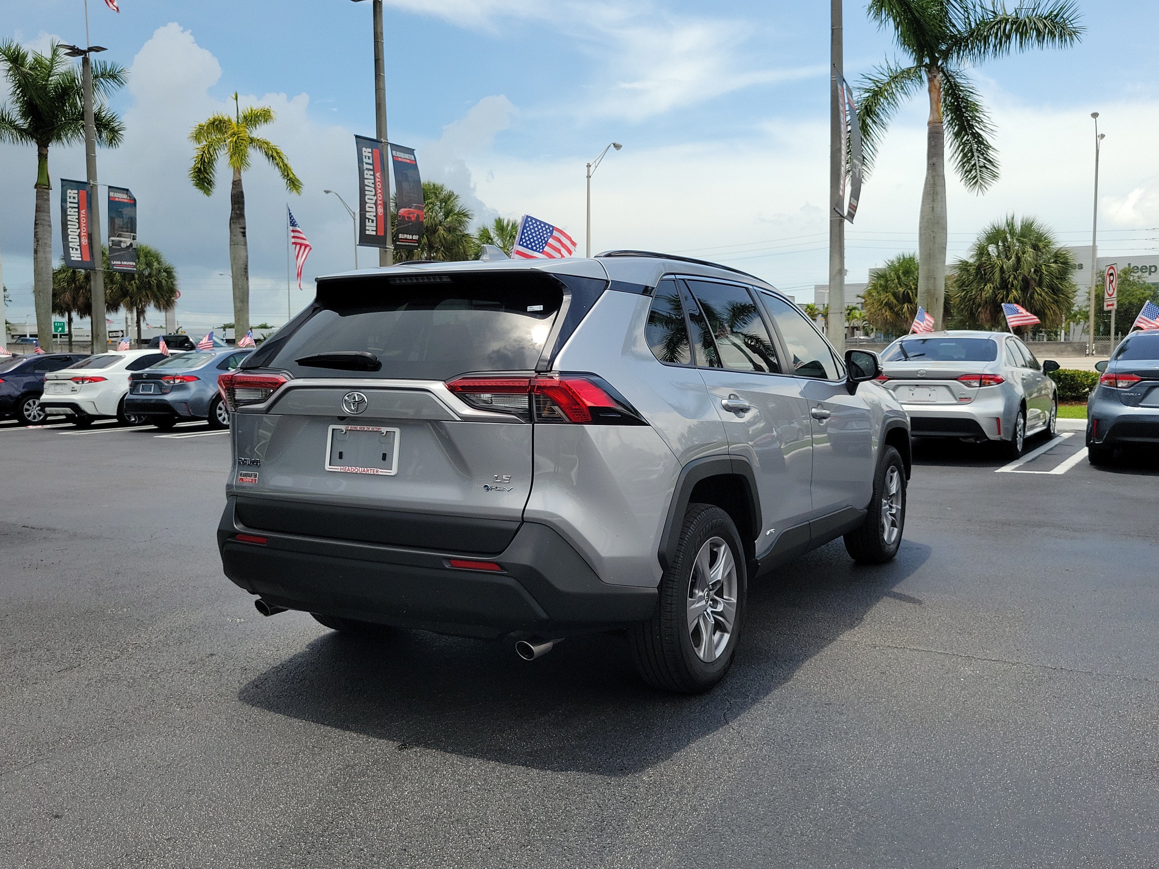 2025 Toyota RAV4 Hybrid LE