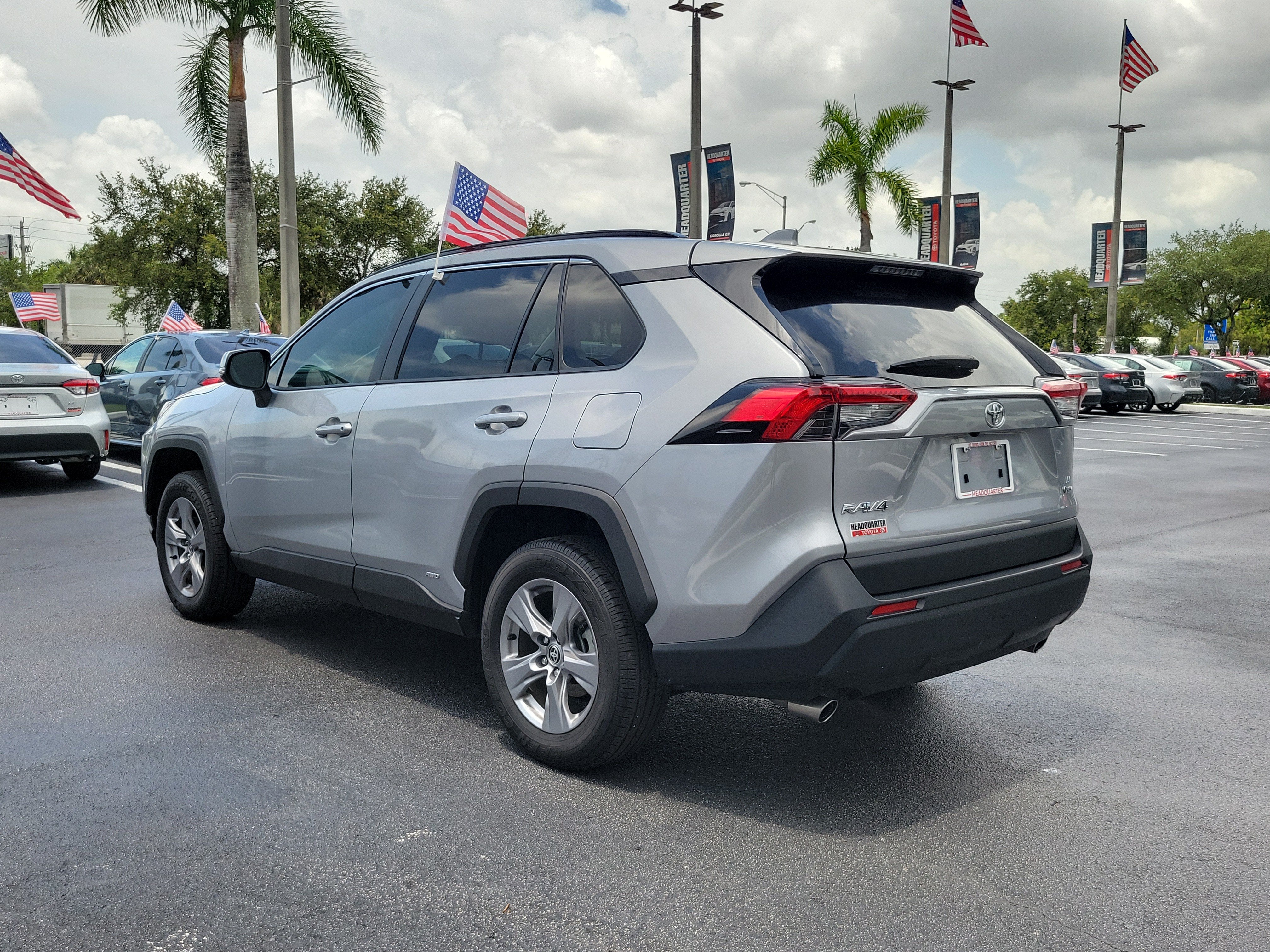 2025 Toyota RAV4 Hybrid LE