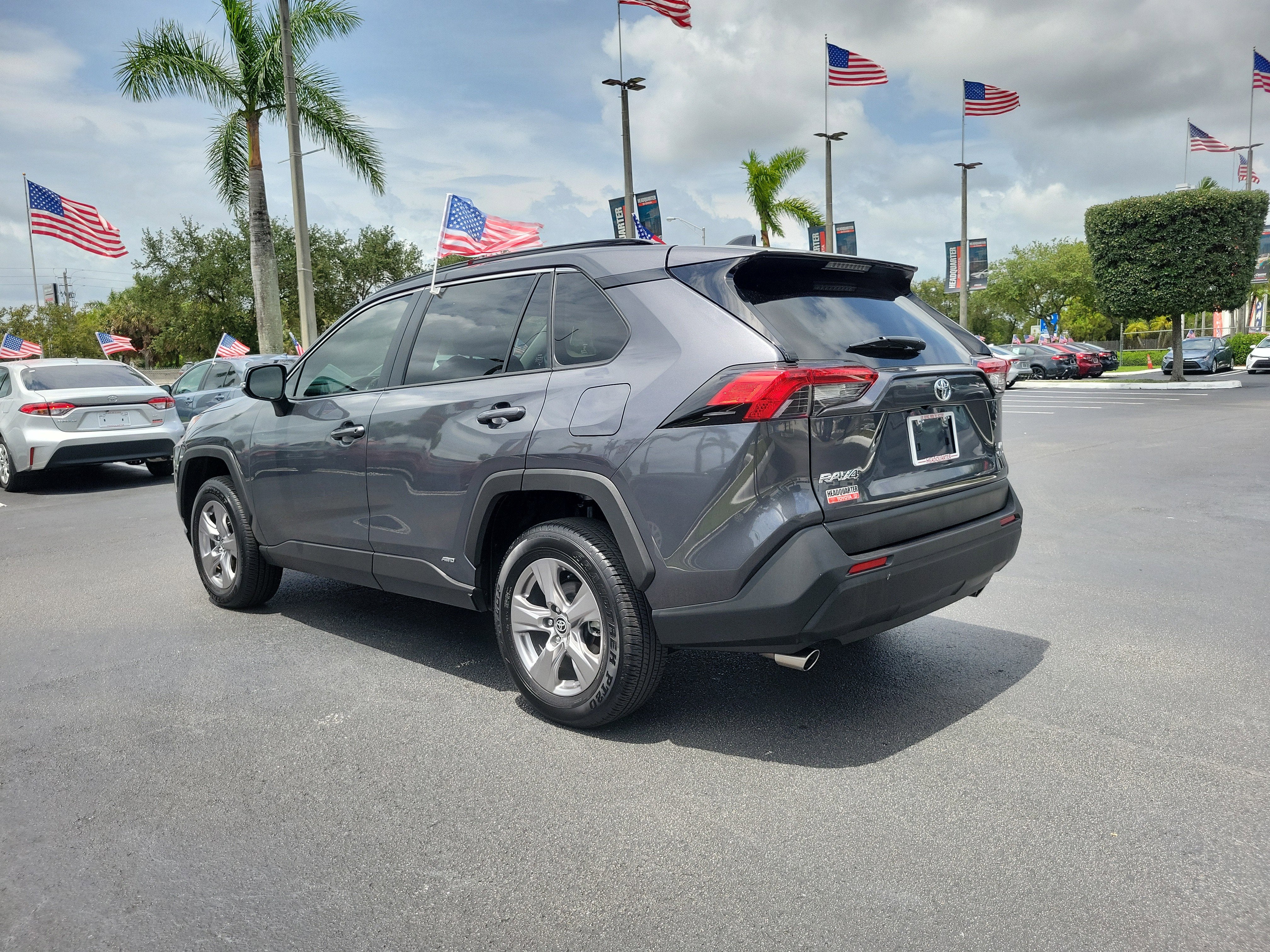 2025 Toyota RAV4 Hybrid LE