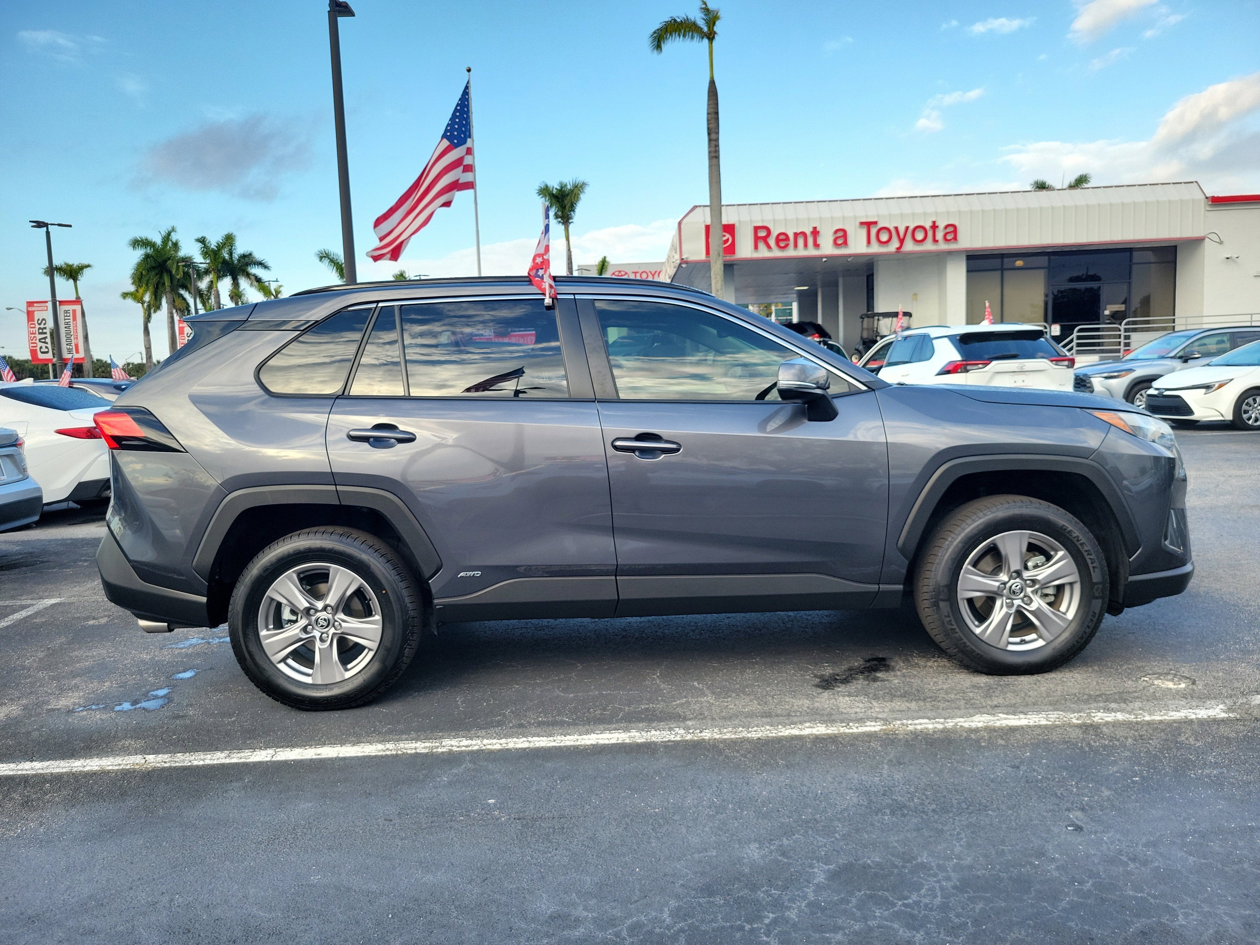 2024 Toyota RAV4 Hybrid LE