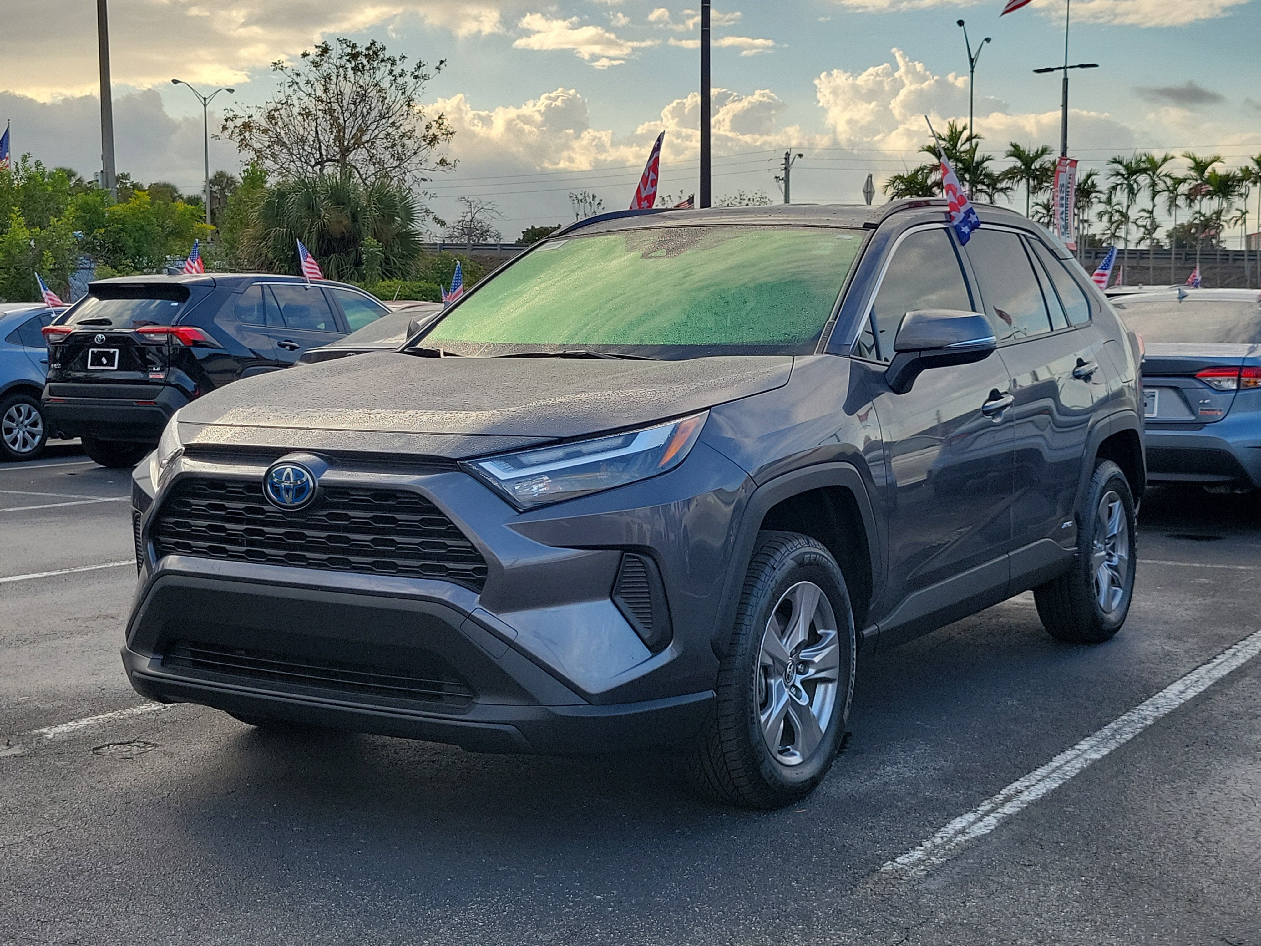 2024 Toyota RAV4 Hybrid LE