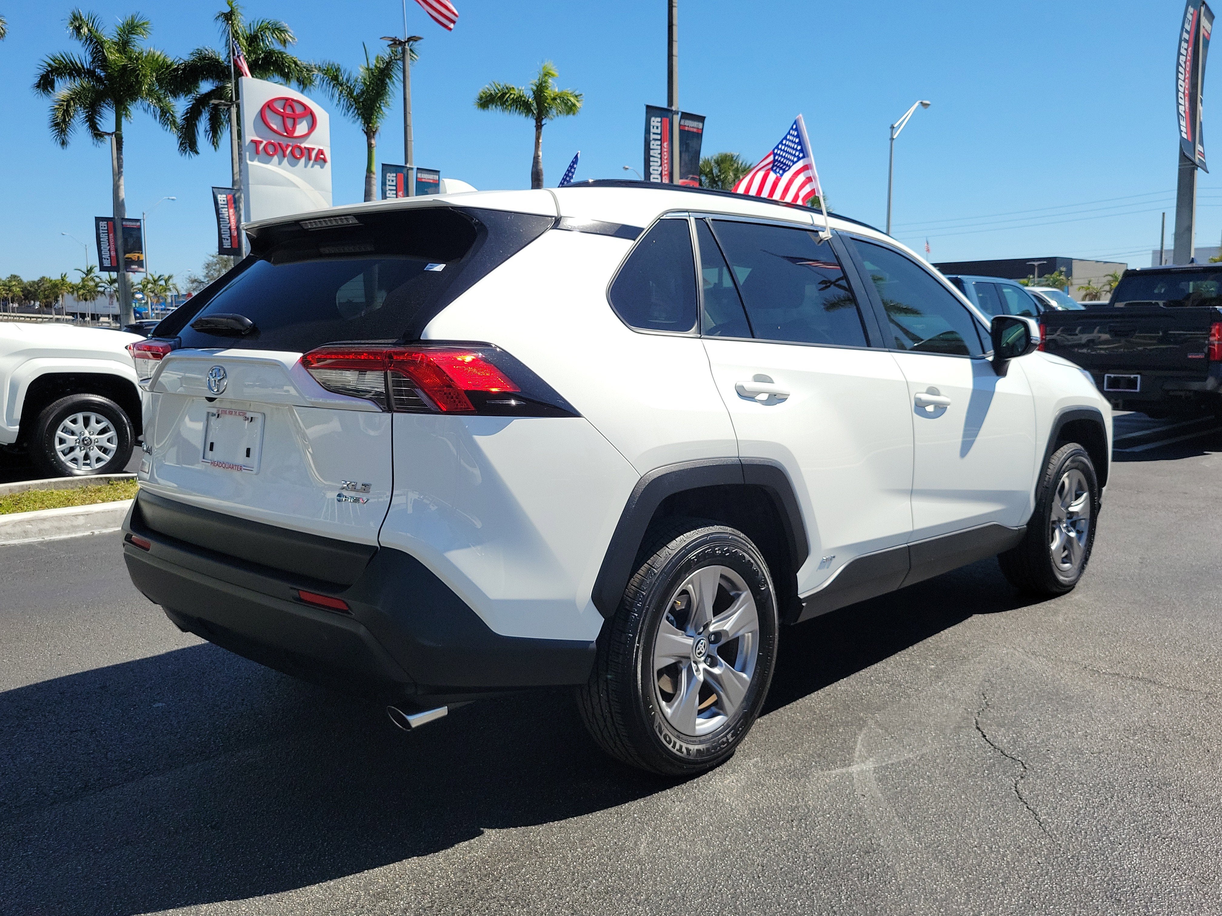 2025 Toyota RAV4 Hybrid XLE