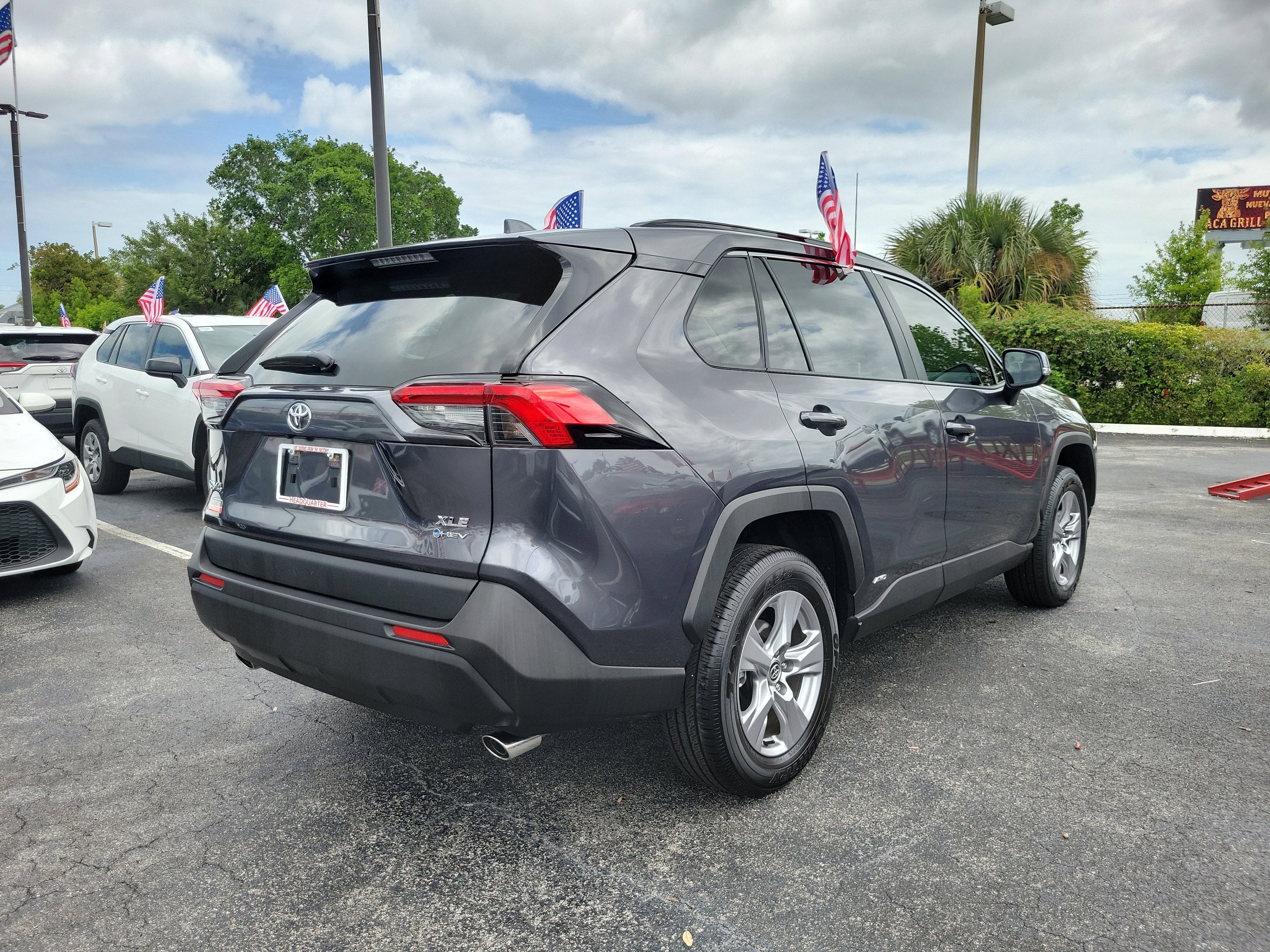 2025 Toyota RAV4 Hybrid XLE