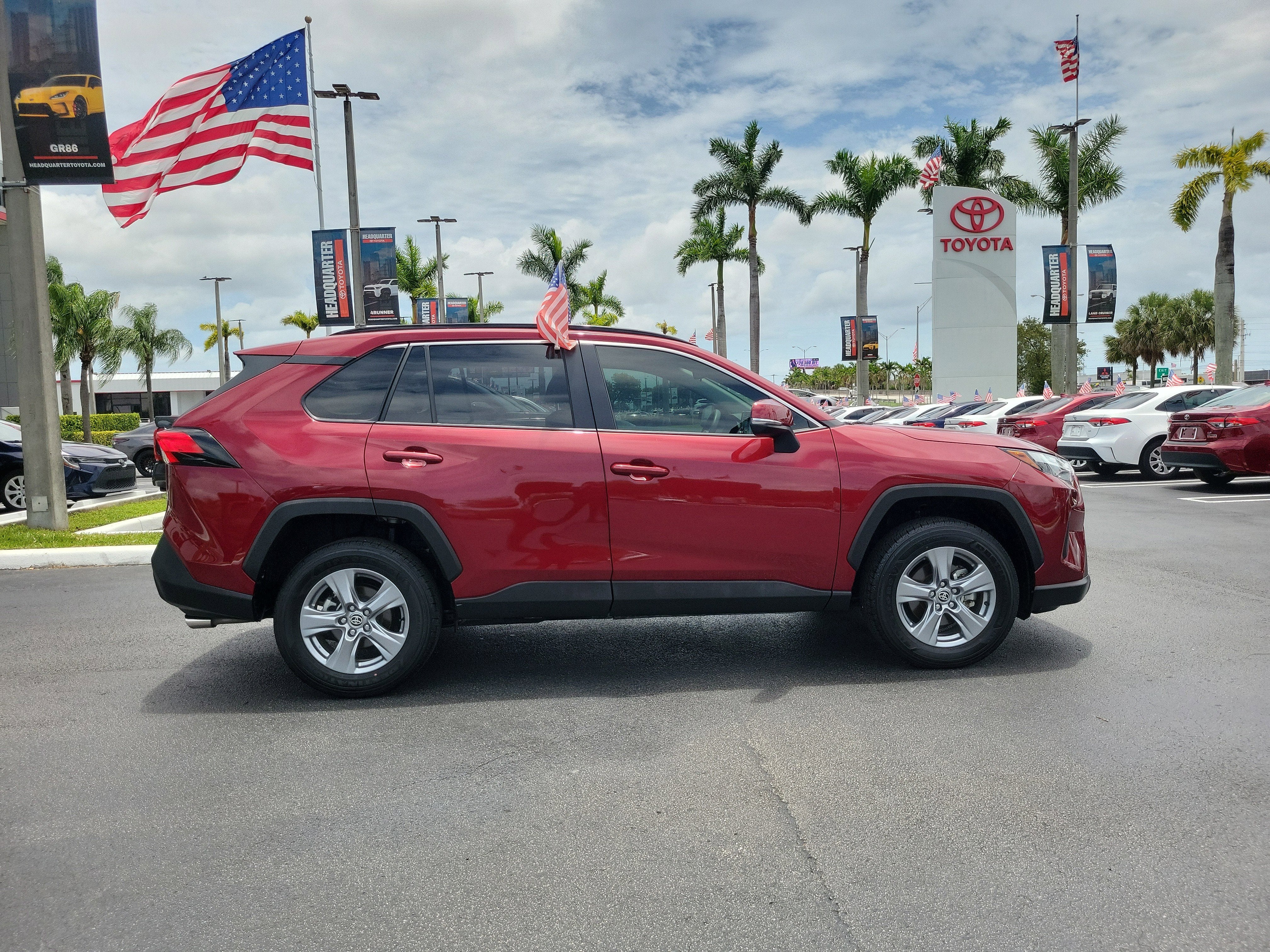 2025 Toyota RAV4 XLE