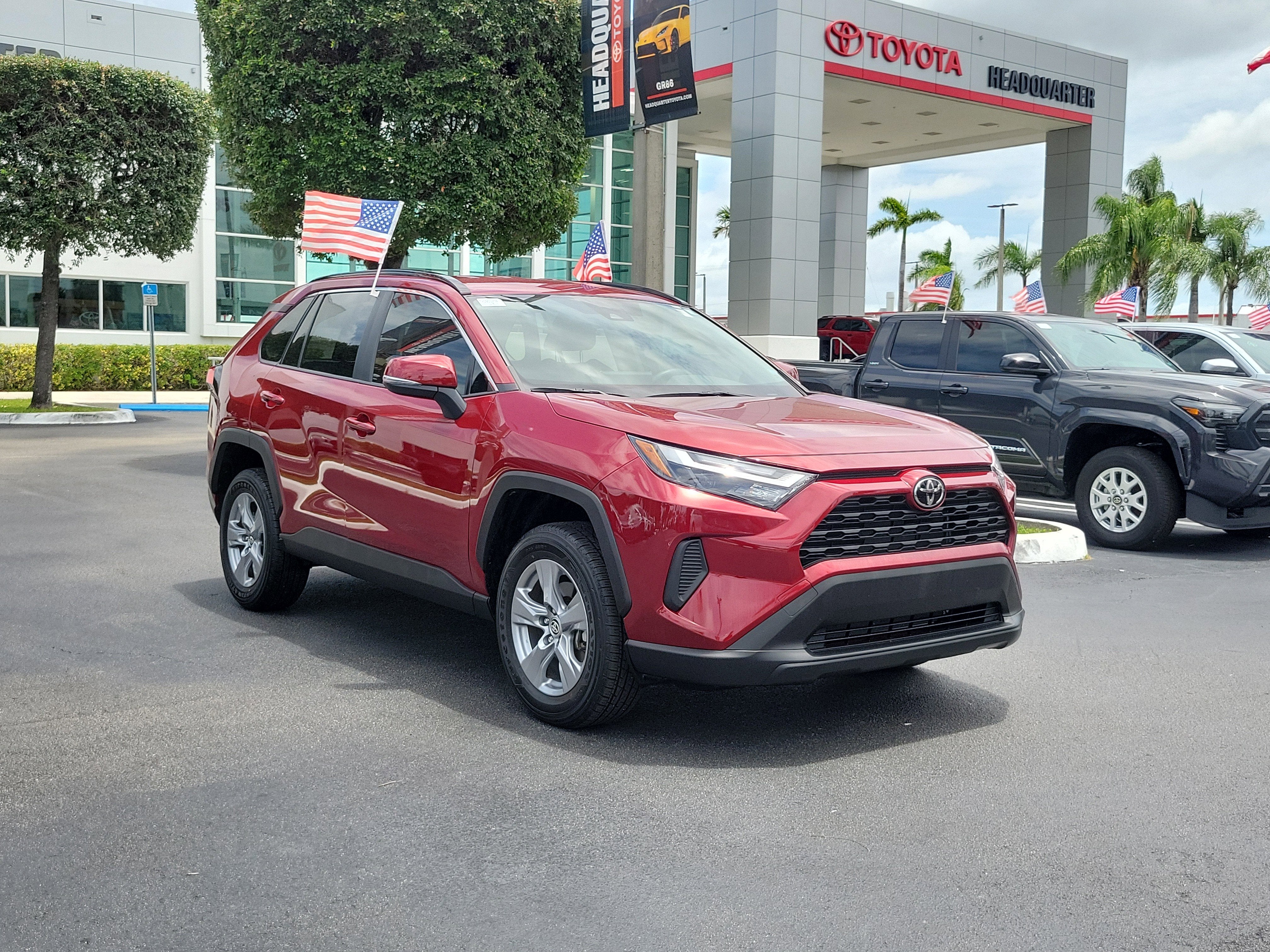 2025 Toyota RAV4 XLE