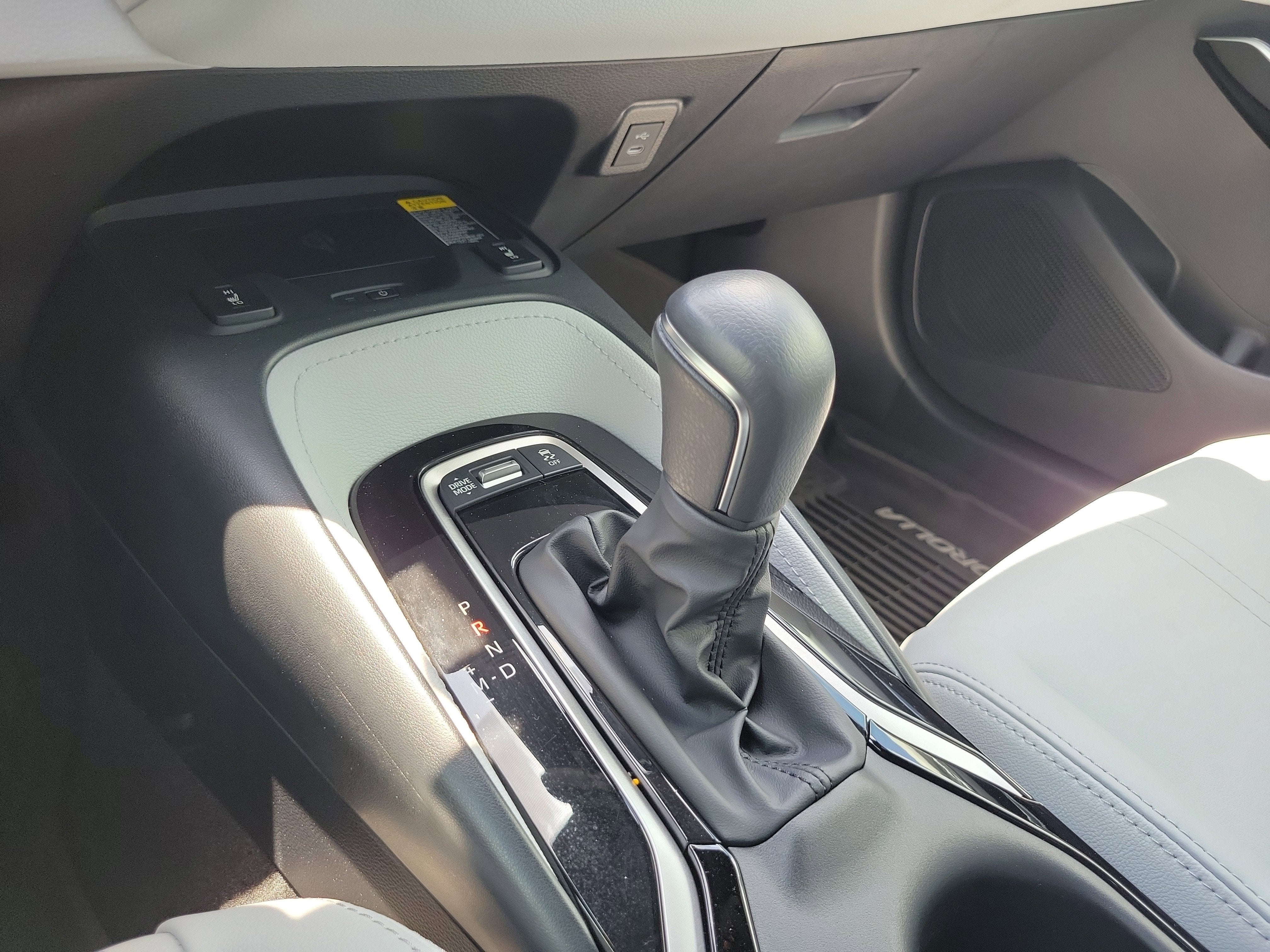 2025 Toyota Corolla Hatchback XSE