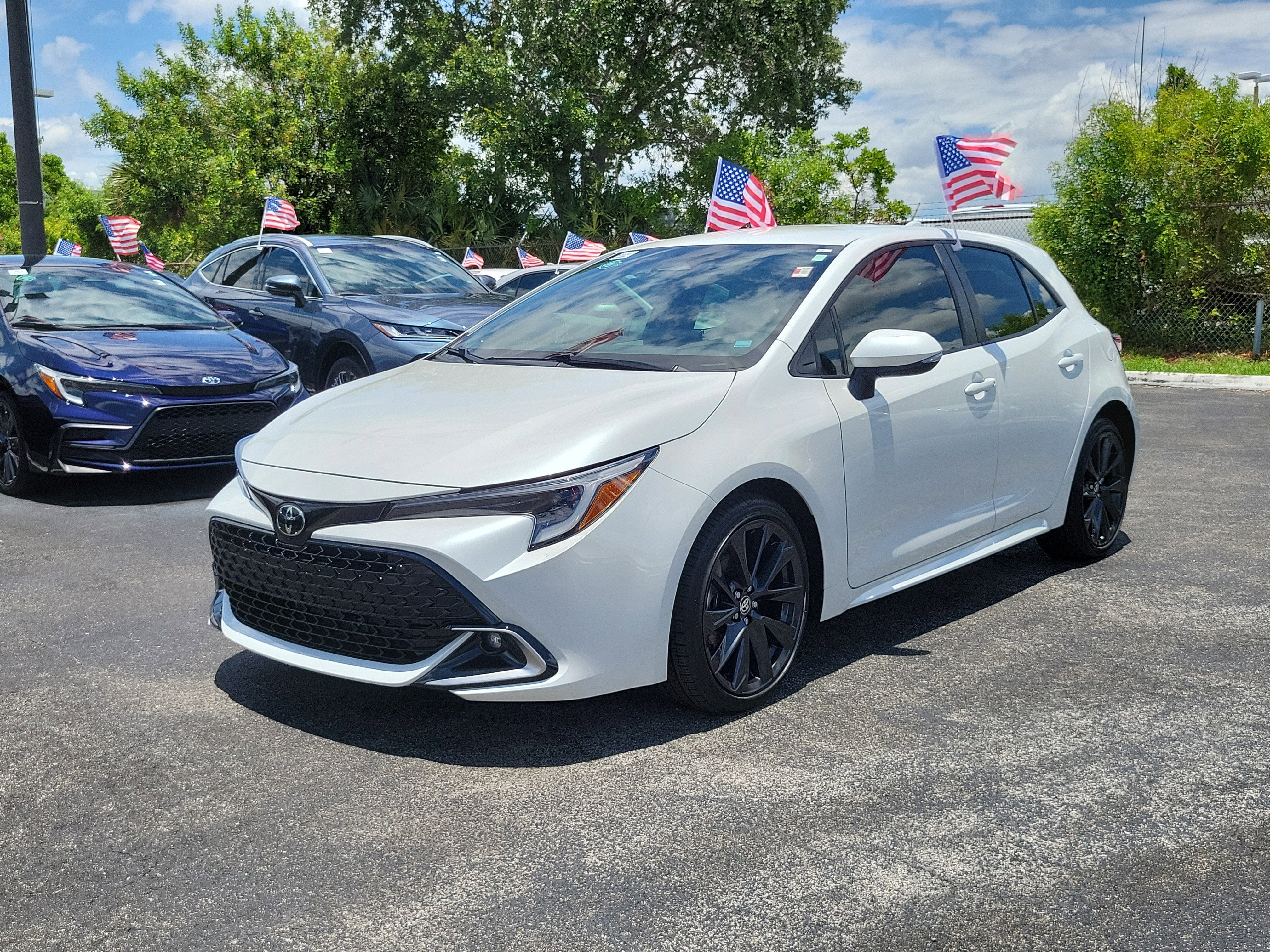 2025 Toyota Corolla Hatchback XSE