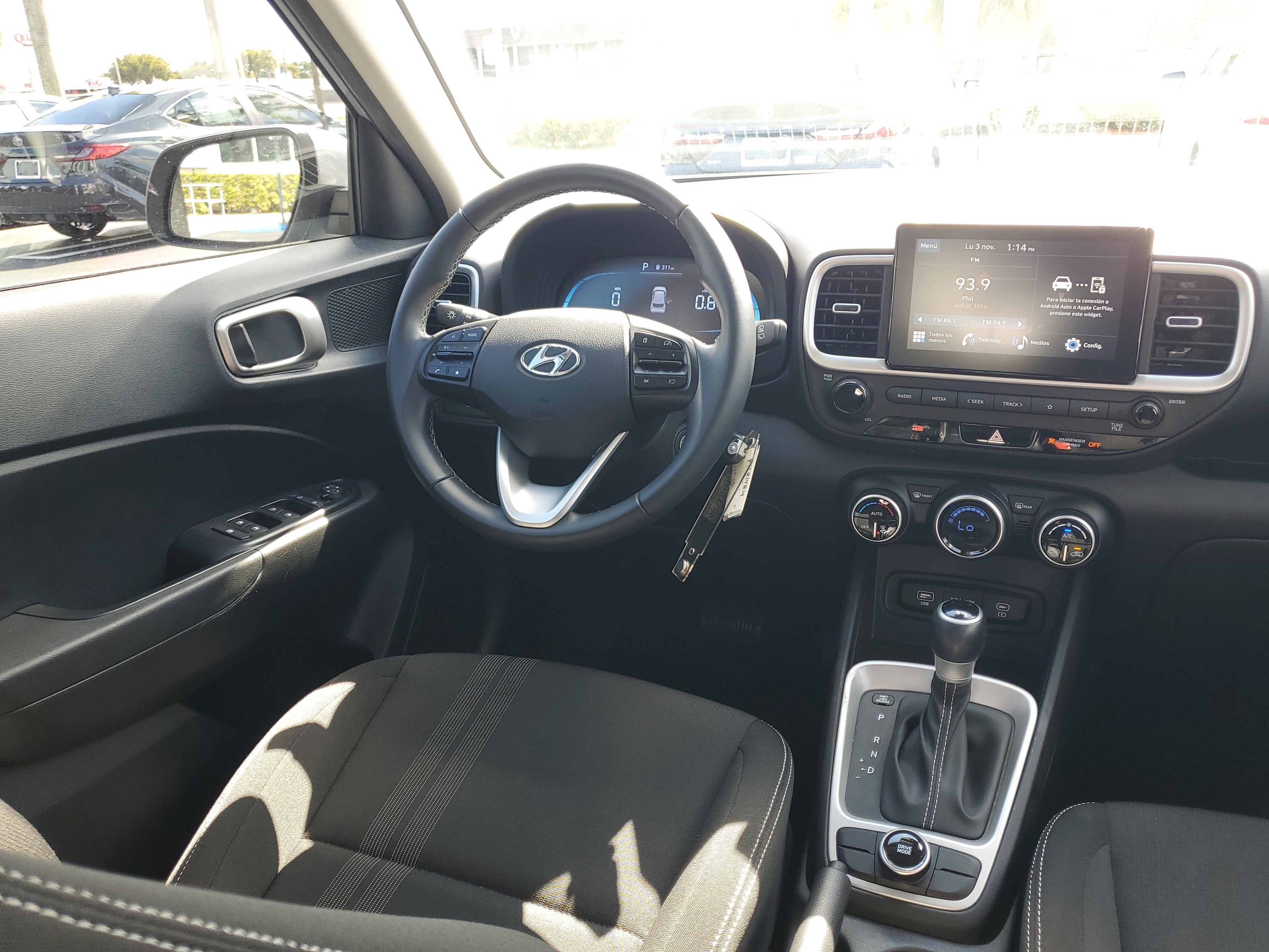 2023 Hyundai Venue SEL