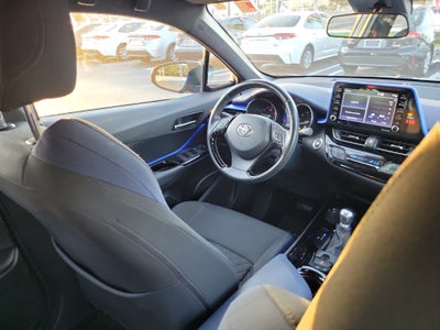 2021 Toyota C-HR XLE