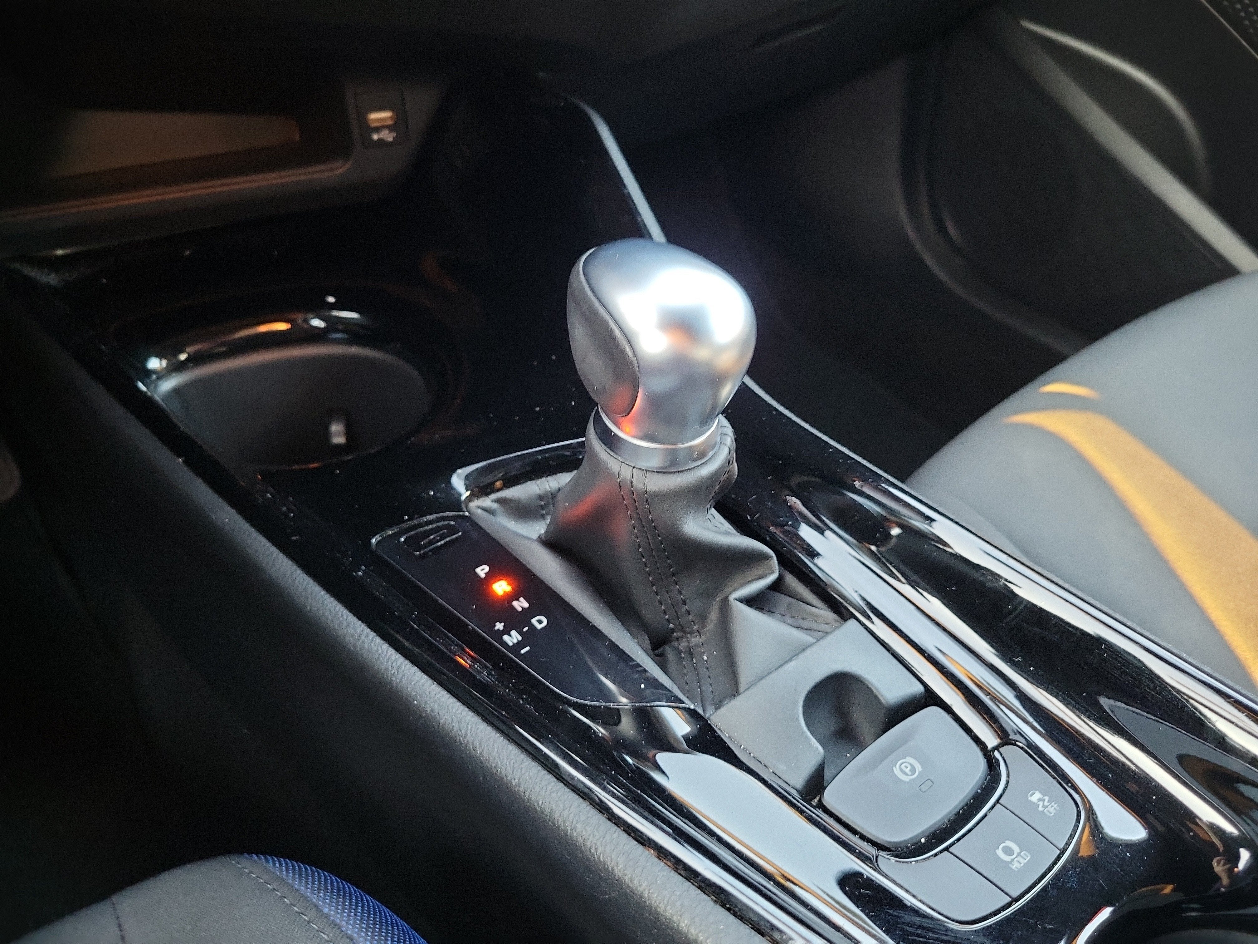 2021 Toyota C-HR XLE