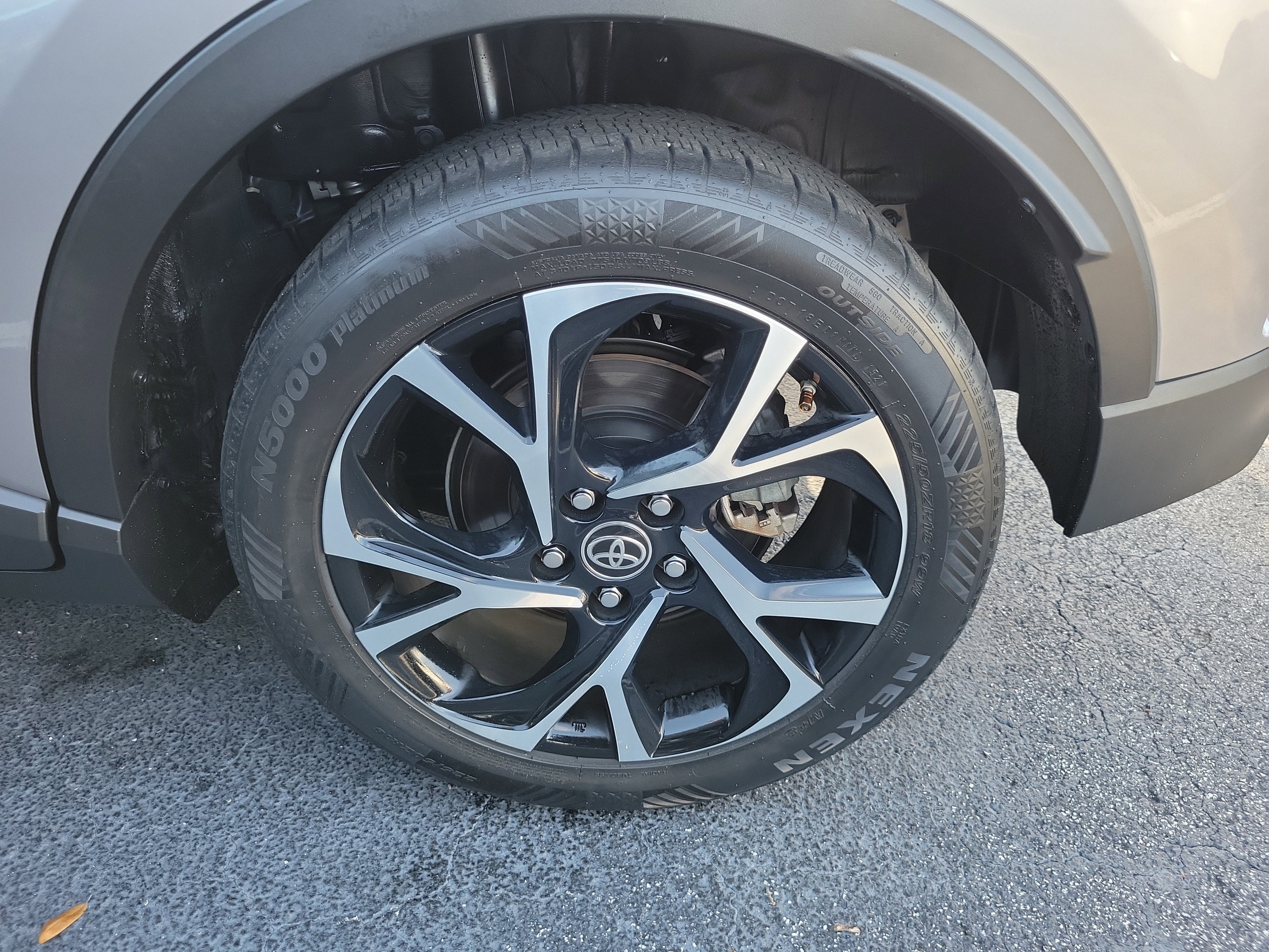 2020 Toyota C-HR XLE