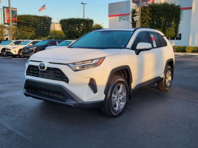 2025 Toyota RAV4 XLE