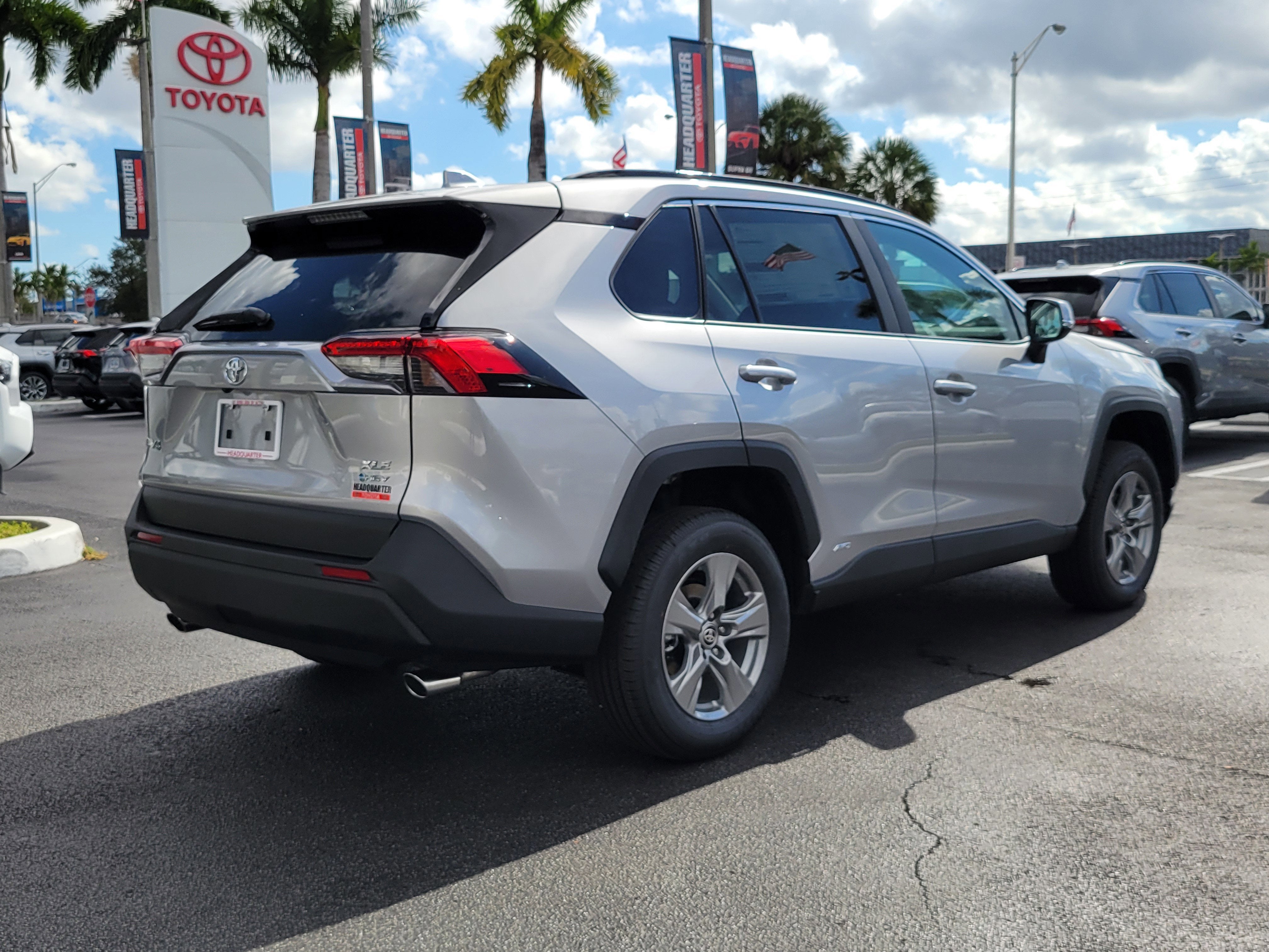 2025 Toyota RAV4 XLE