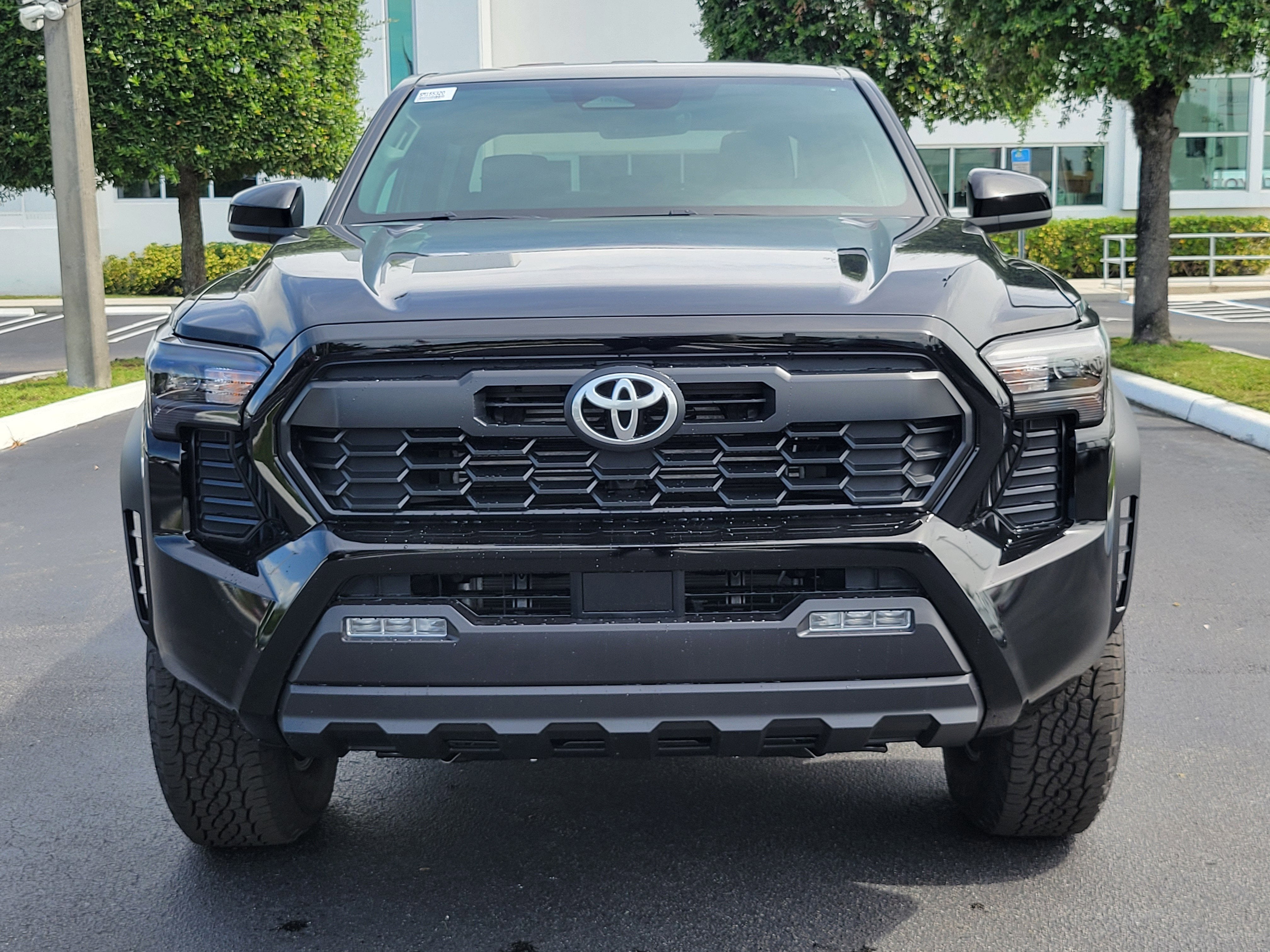 2025 Toyota Tacoma TRD Off-Road