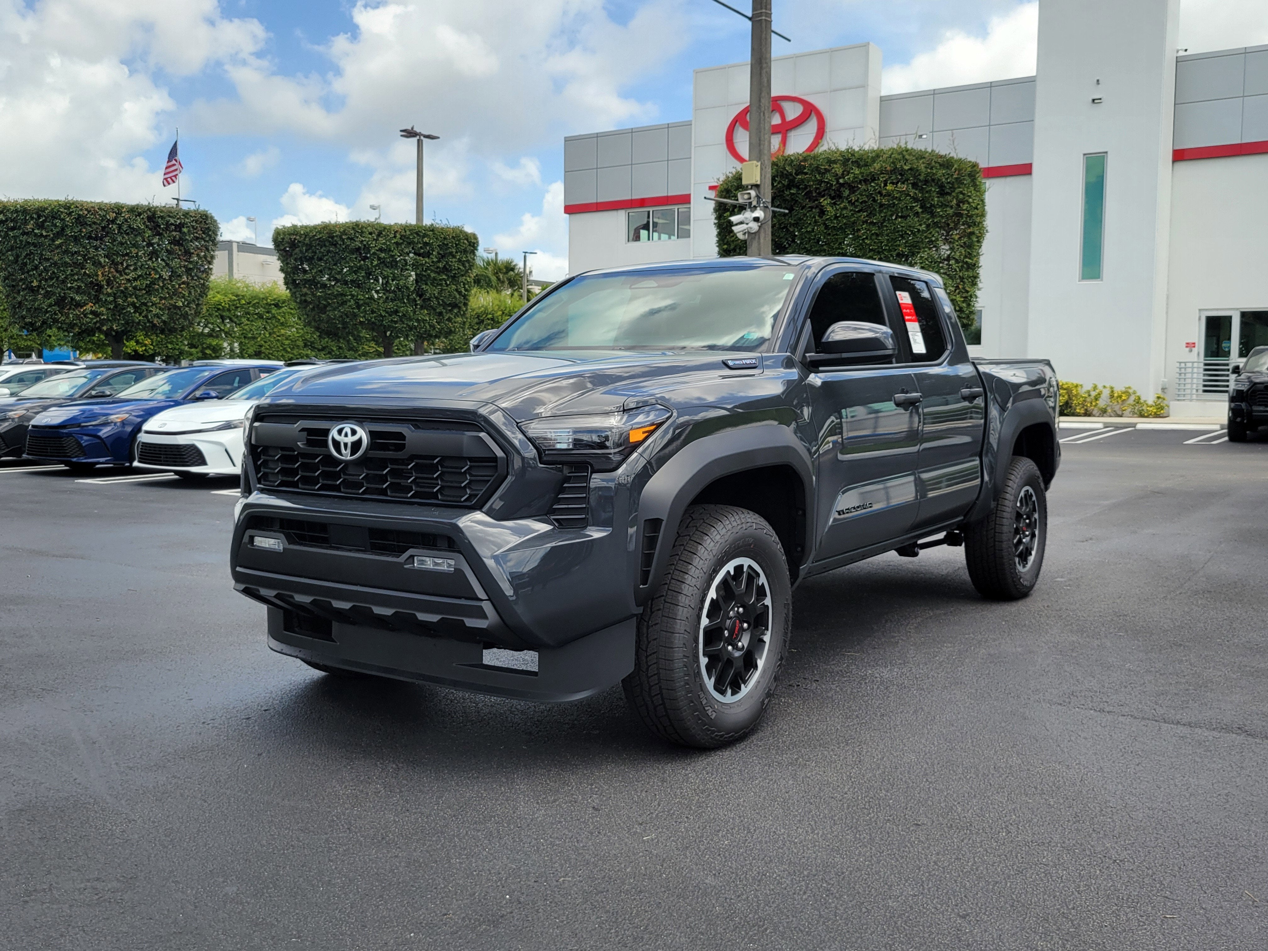 2026 Toyota Tacoma i-FORCE MAX TRD Off-Road i-FORCE MAX