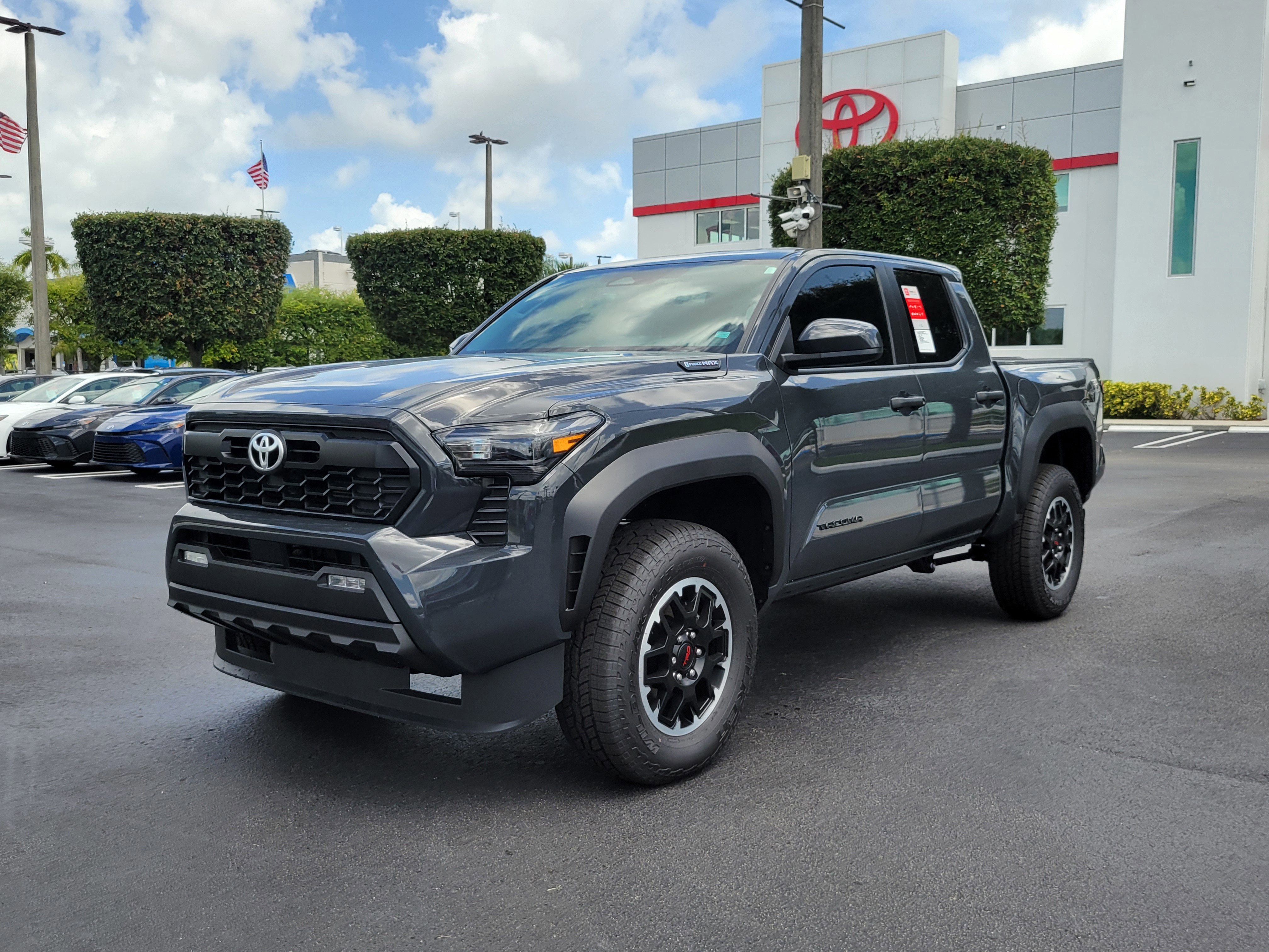 2026 Toyota Tacoma i-FORCE MAX TRD Off-Road i-FORCE MAX