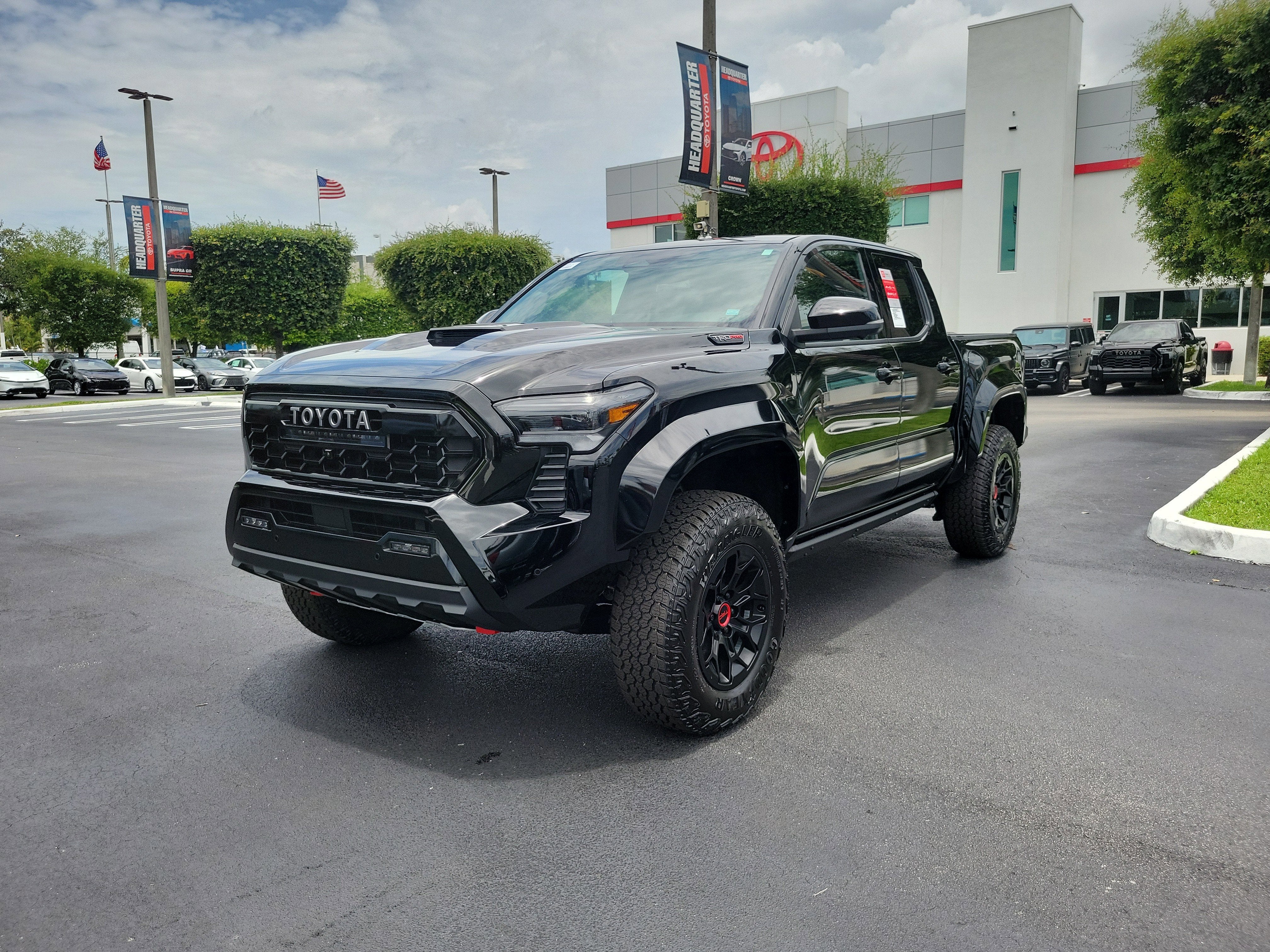2026 Toyota Tacoma i-FORCE MAX TRD Pro