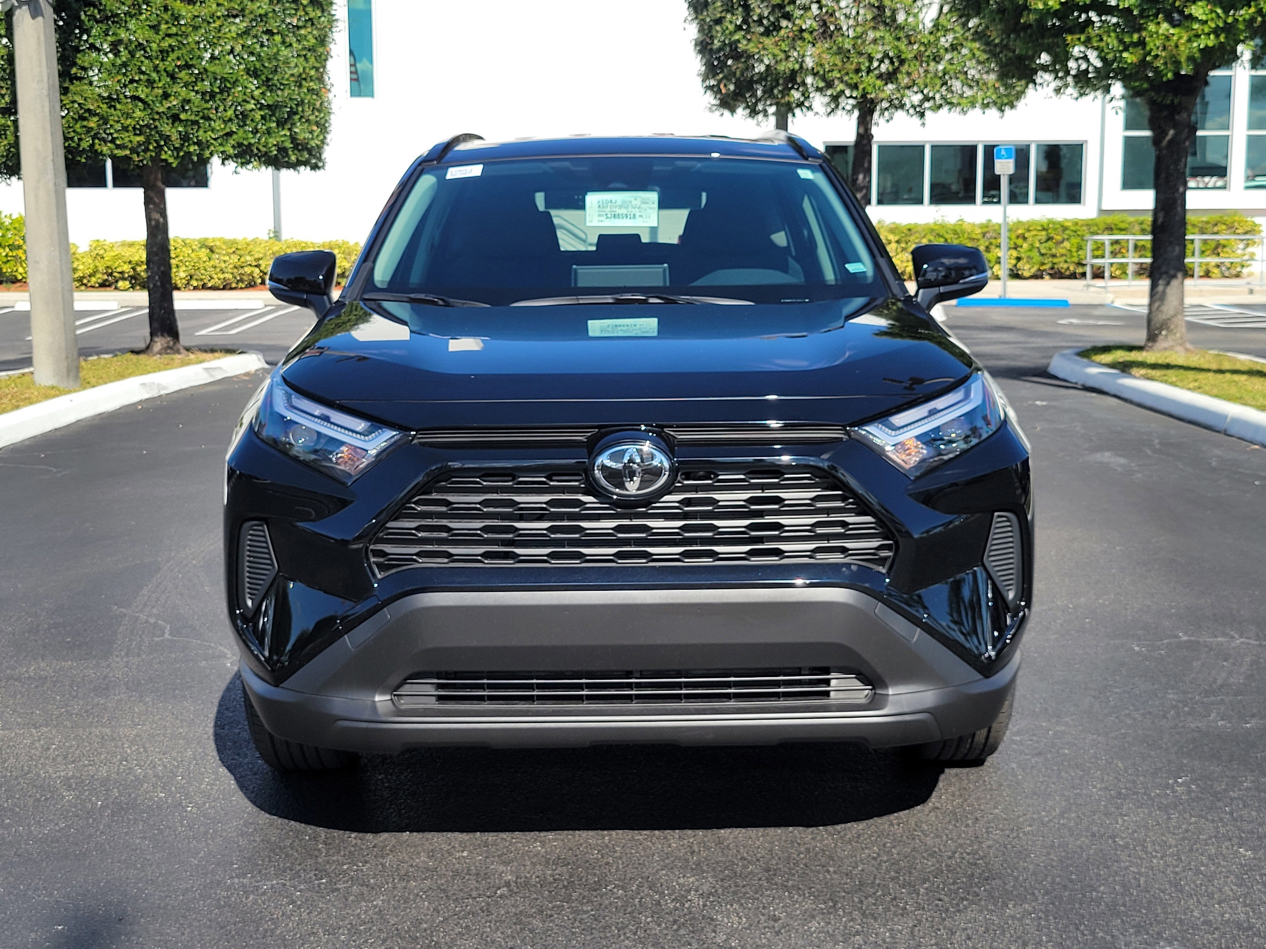 2025 Toyota RAV4 Hybrid Hybrid XLE